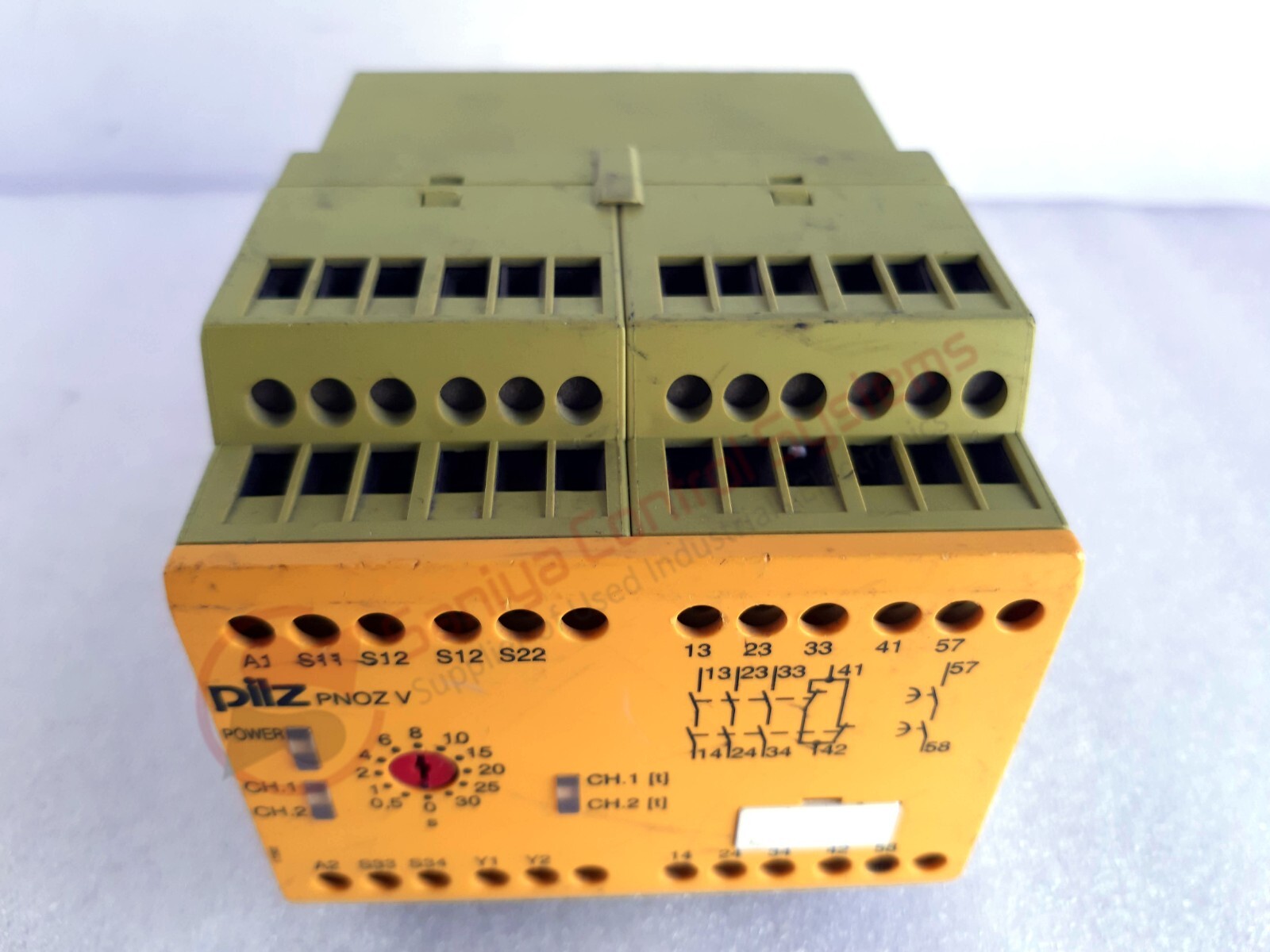 PILZ PNOZ V 30S 24VDC 3N/0 1N/C 1N/0 T SAFETY RELAY 774790