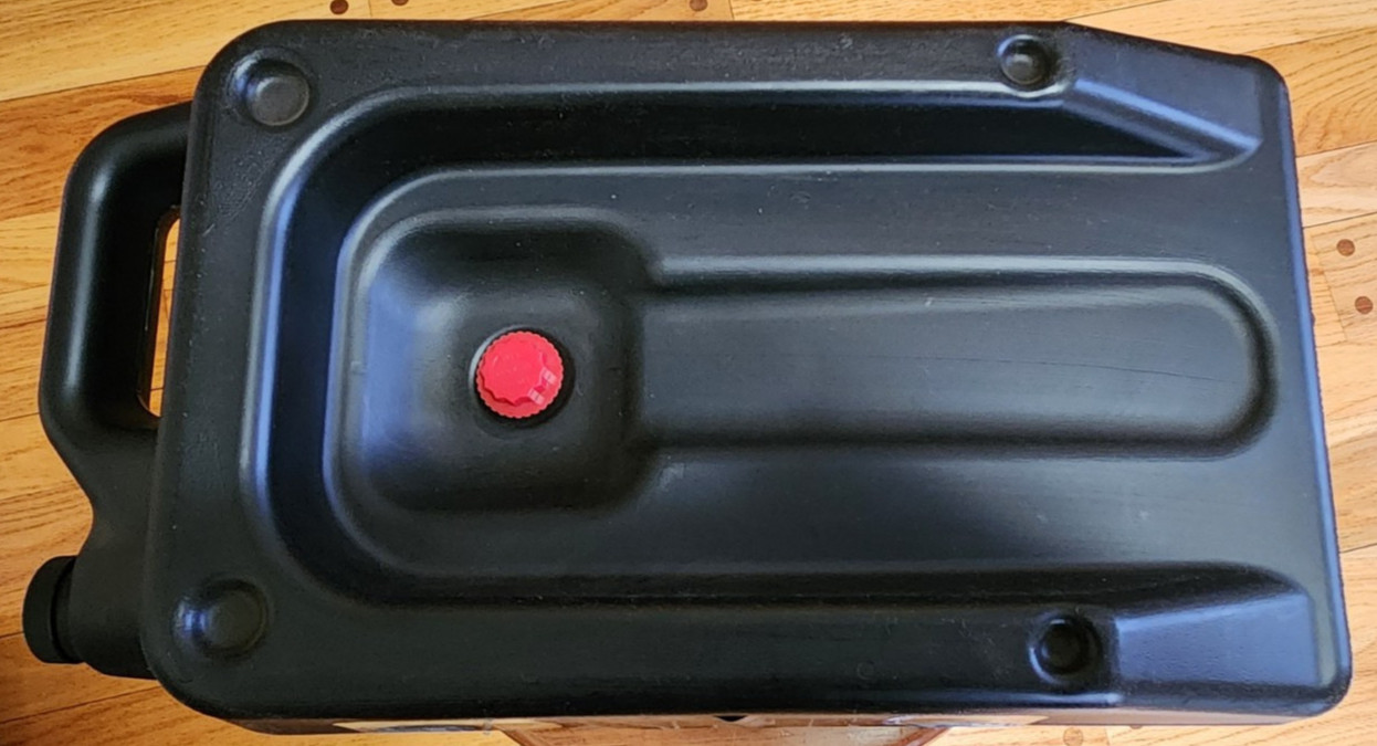 JB INDUSTRIES- JUST BETTER «THE TANK» DV-T1 VACUUM PUMP OIL CADDY MADE IN USA