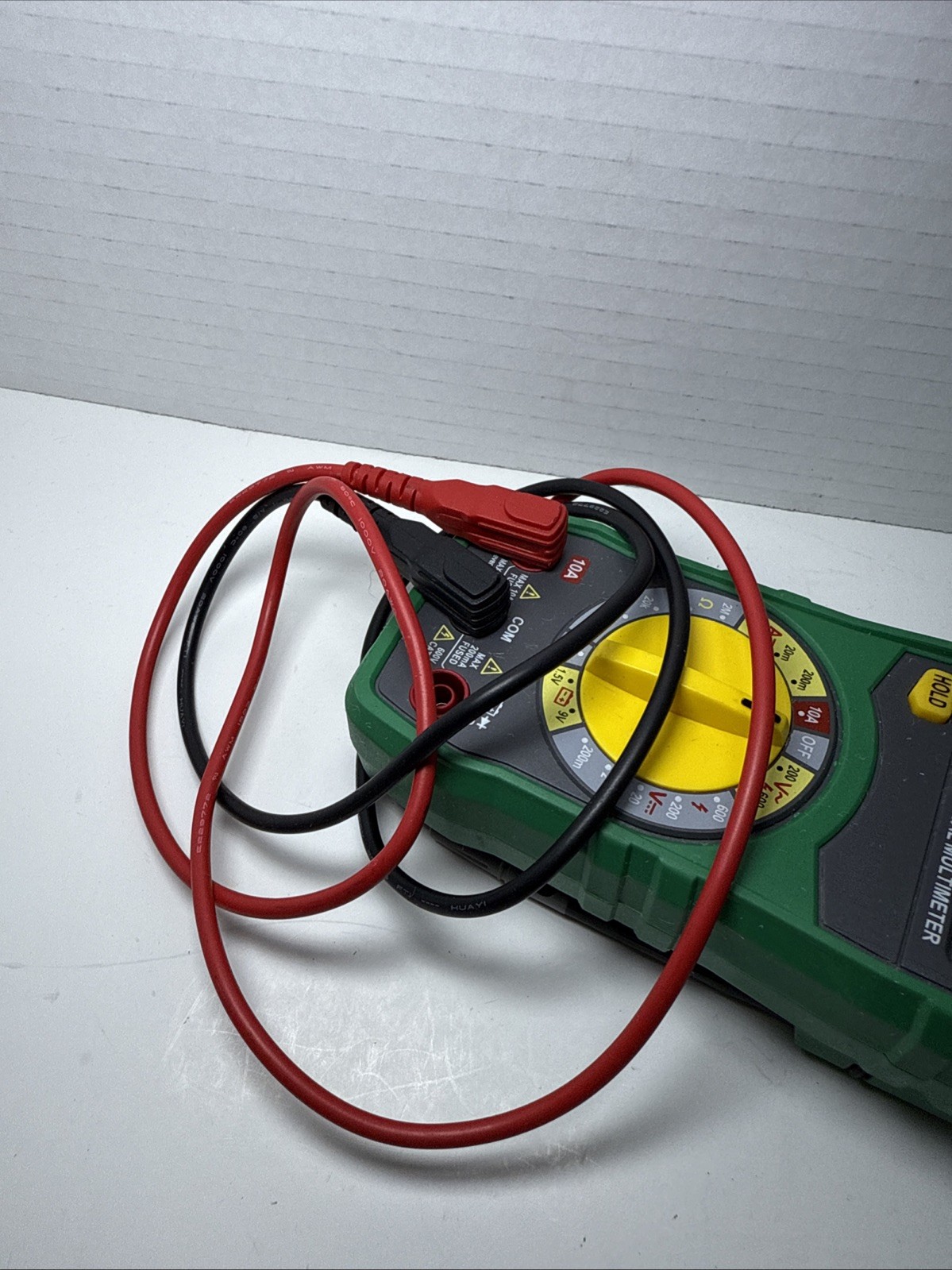 Digital Multimeter AC DC Voltmeter Ammeter Ohmmeter Volt Tester Meter MS8301A