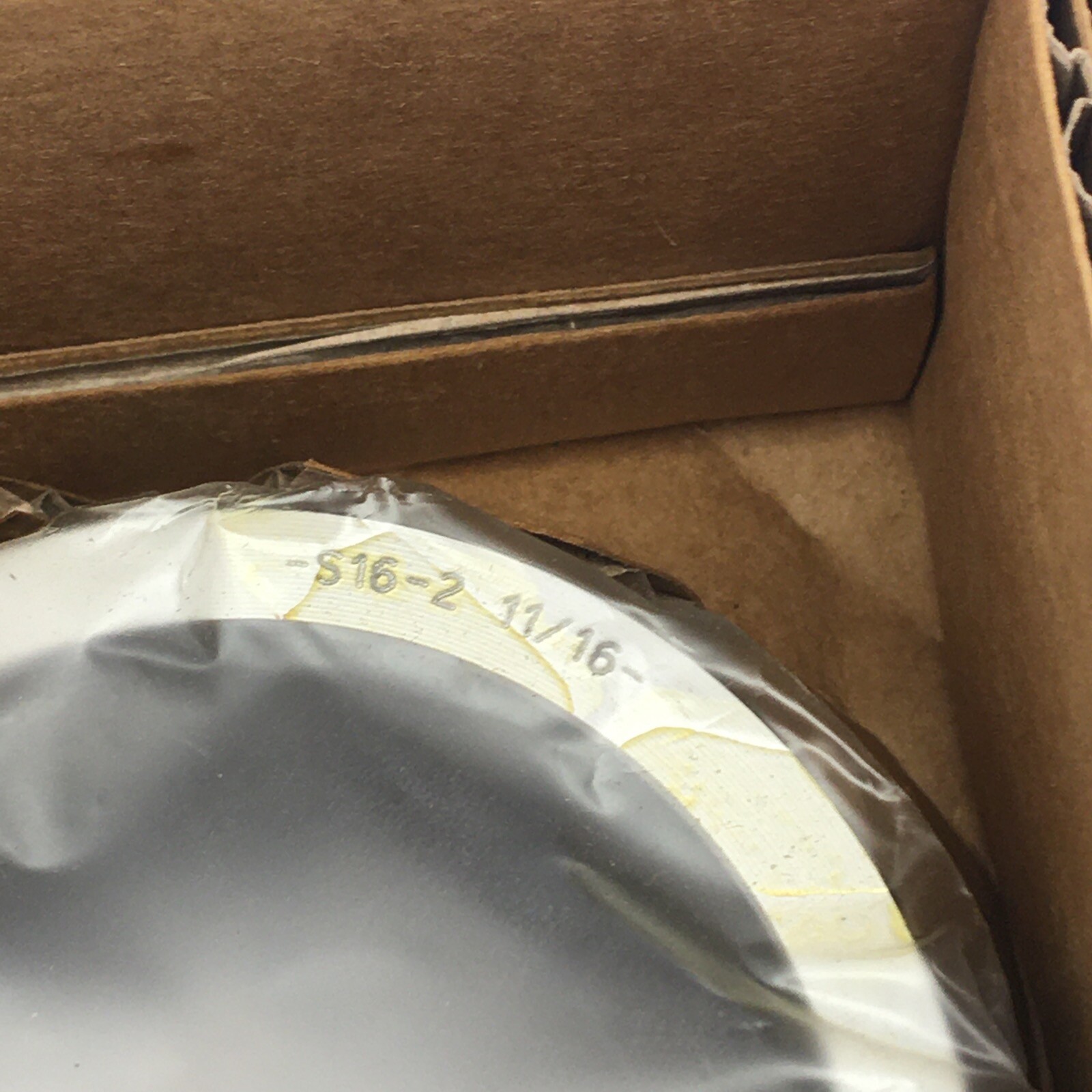 SKF SNW 16X2.11/16 BEARING ADAPTER ASSEMBLY