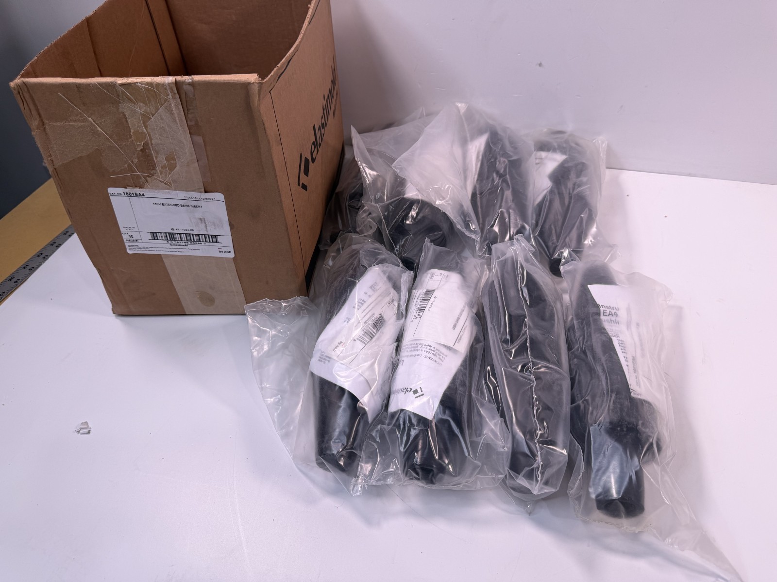Thomas & Betts 1601EA4 15kV Extended Bushing Insert Elastimold 45-4321-29 NEW