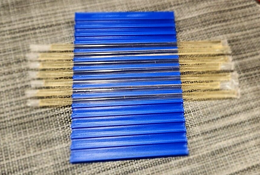 Honey Straw Holder – to seal up to 15 straws at once