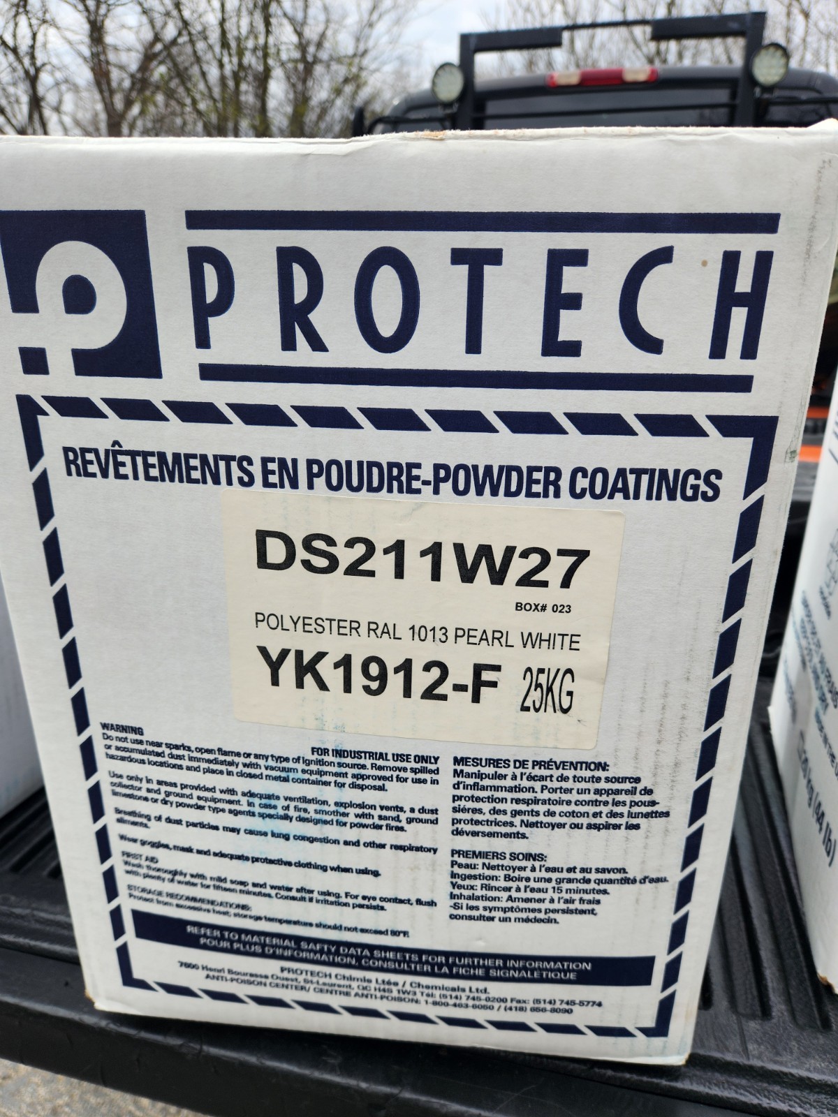 2LB + Protech Polyester Pearl White/Oyster White powder coat Yk1912-f
