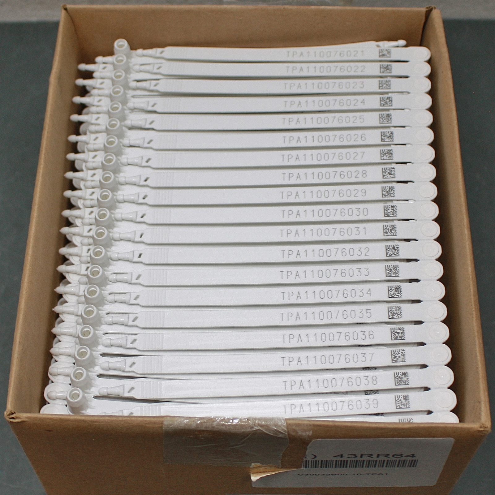 (1000) TydenBrooks 7″ Shipping Seals V30032B00, White Plastic Truck Tie Strap