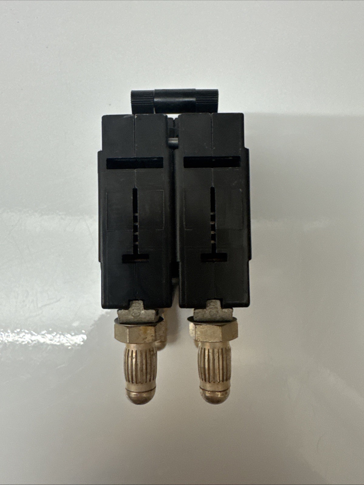 (LOT OF 10) Airpax 150 amp Circuit Breaker LMLHPK11-1RLS4-30406-2-V 150A 80V
