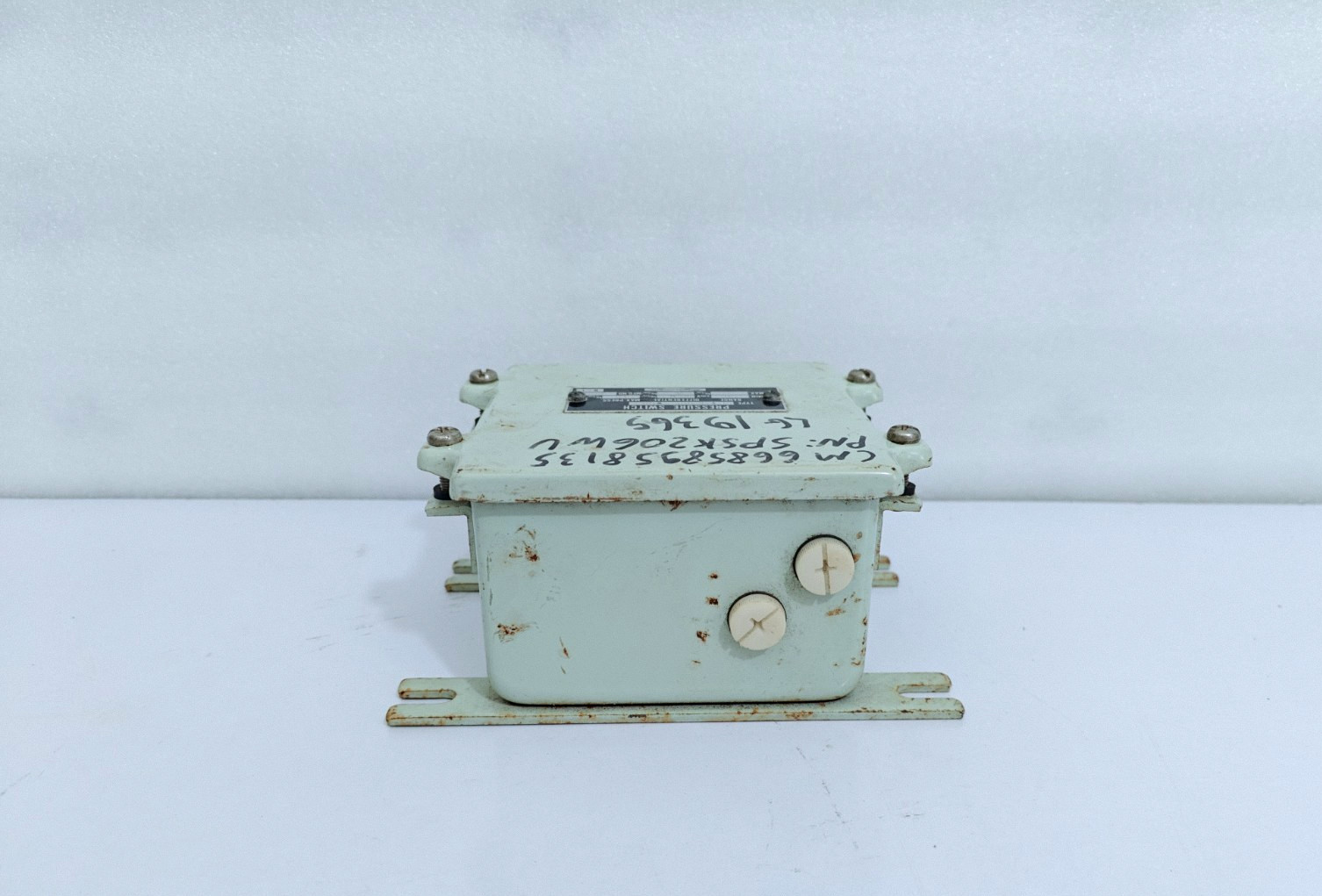 SAGINOMIYA SPS-K 206 W U1Q PRESSURE CONTROL switch 0.5~5/Kgf/Cm²