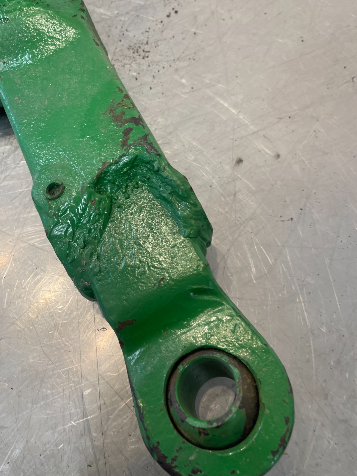 John Deere Tractor Lower 3pt Hydraulic Lift Arm R27009R