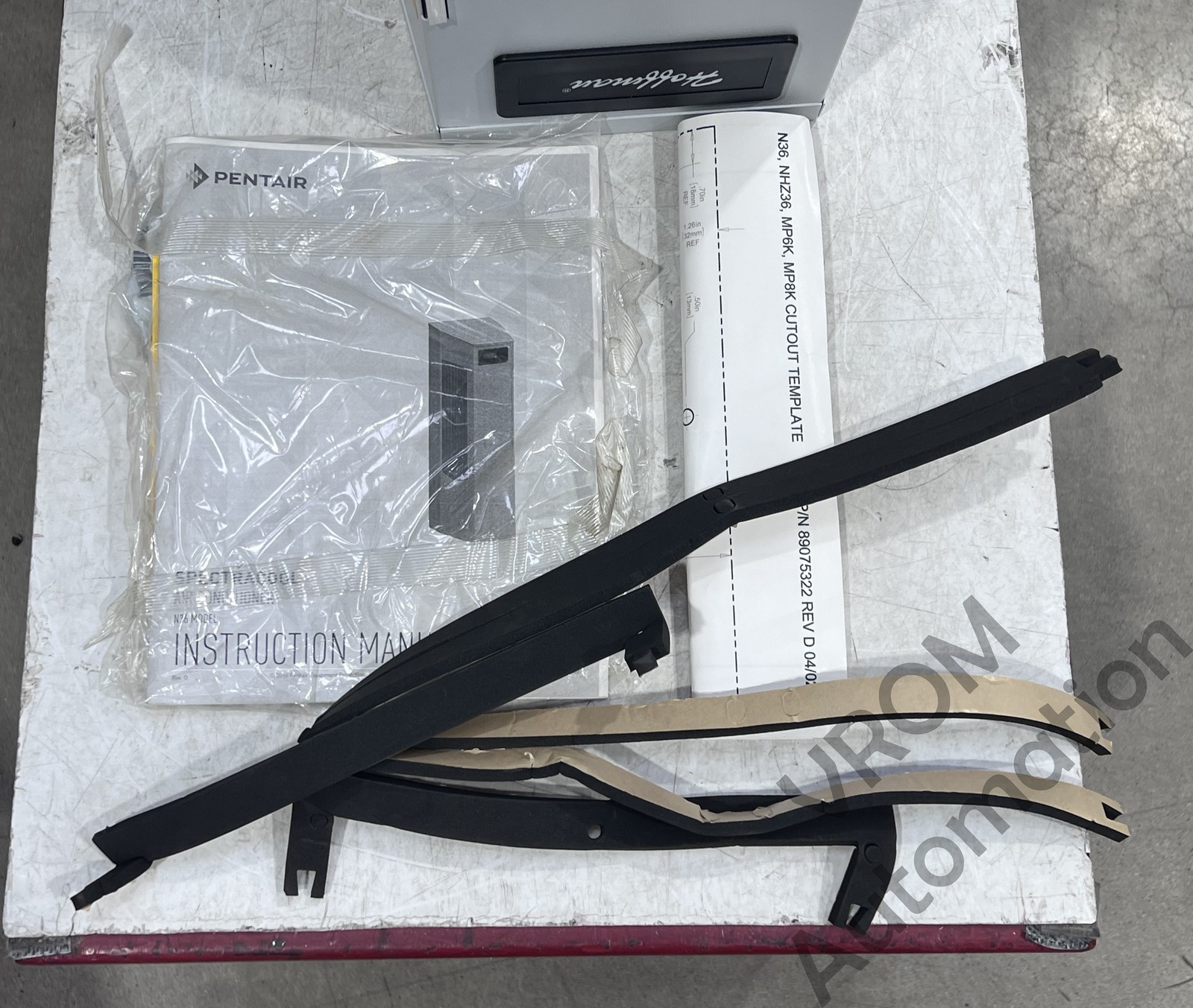 Surplus Pentair N360646G150 Industrial Enclosure Air Conditioner, 6000BTU 460V