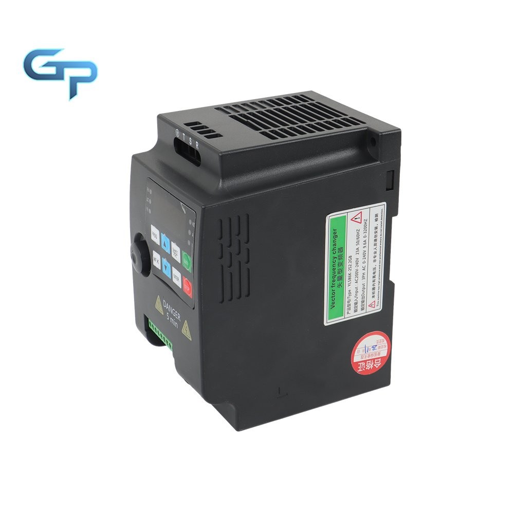 VFD Single To 3 Phase Variable Frequency Drive 2.2kW 3HP 220V Inverter