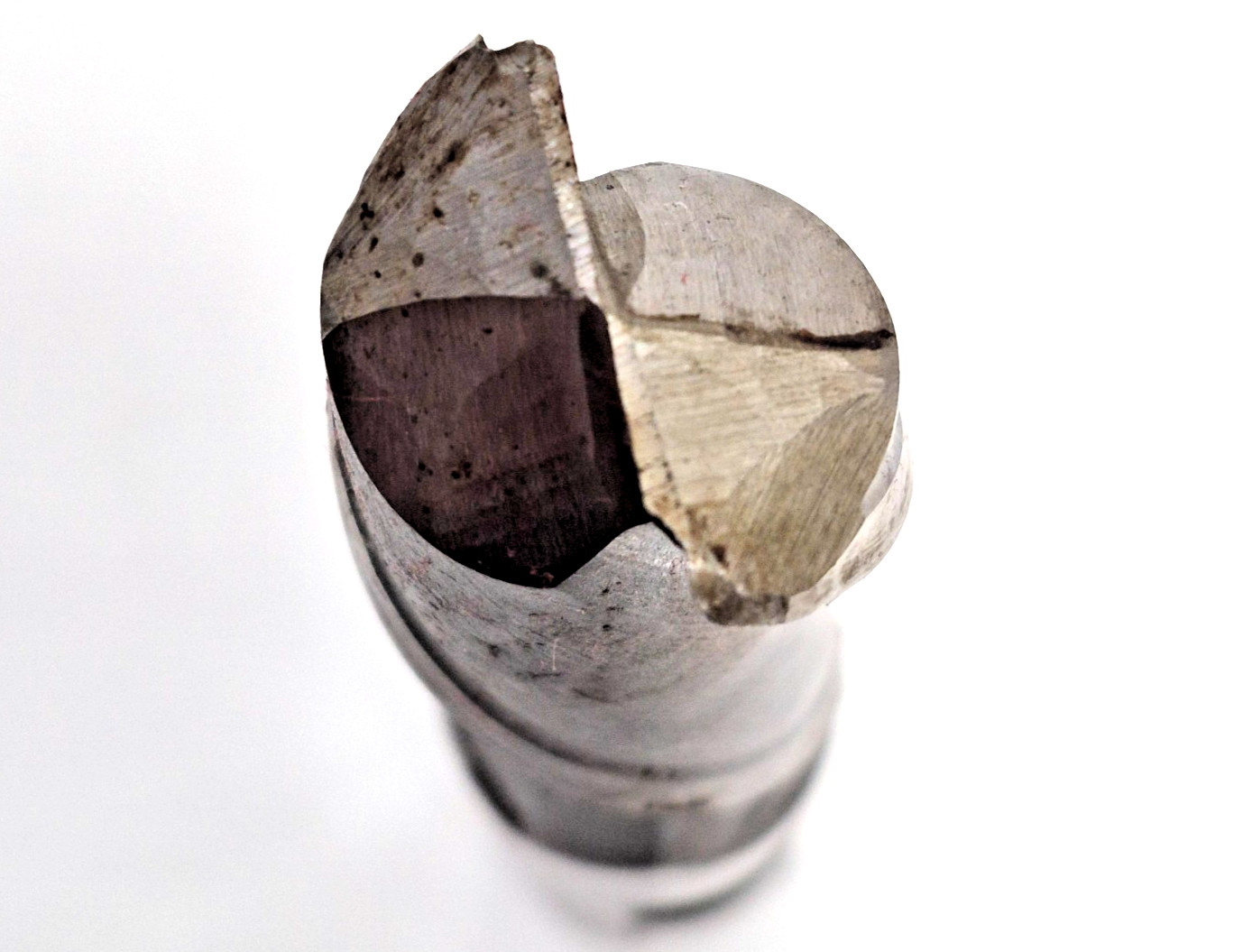FASTCUT 63/64″ CORNER RADIUS END MILL 3″ LOC 2-FLUTE 5-1/2″ OAL HSS 2551-417