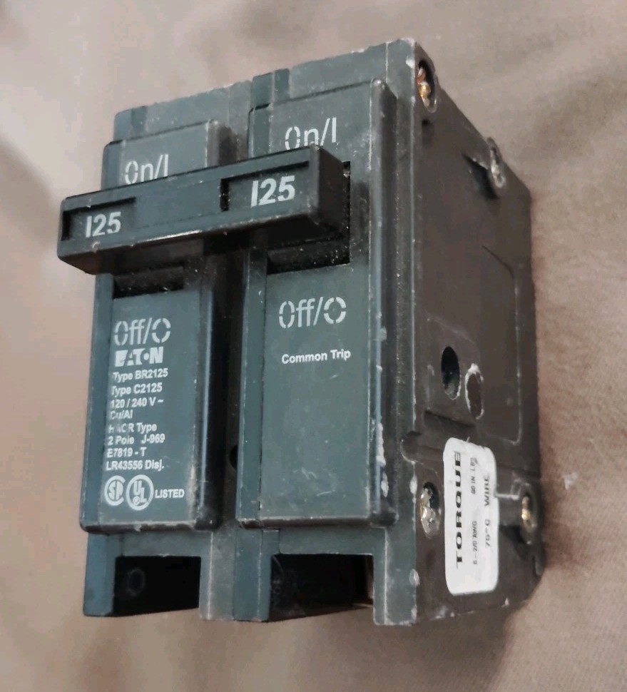 Cutler Hammer Eaton BR2125 125 Amp 2 Pole Circuit Breaker Type BR 120/240V