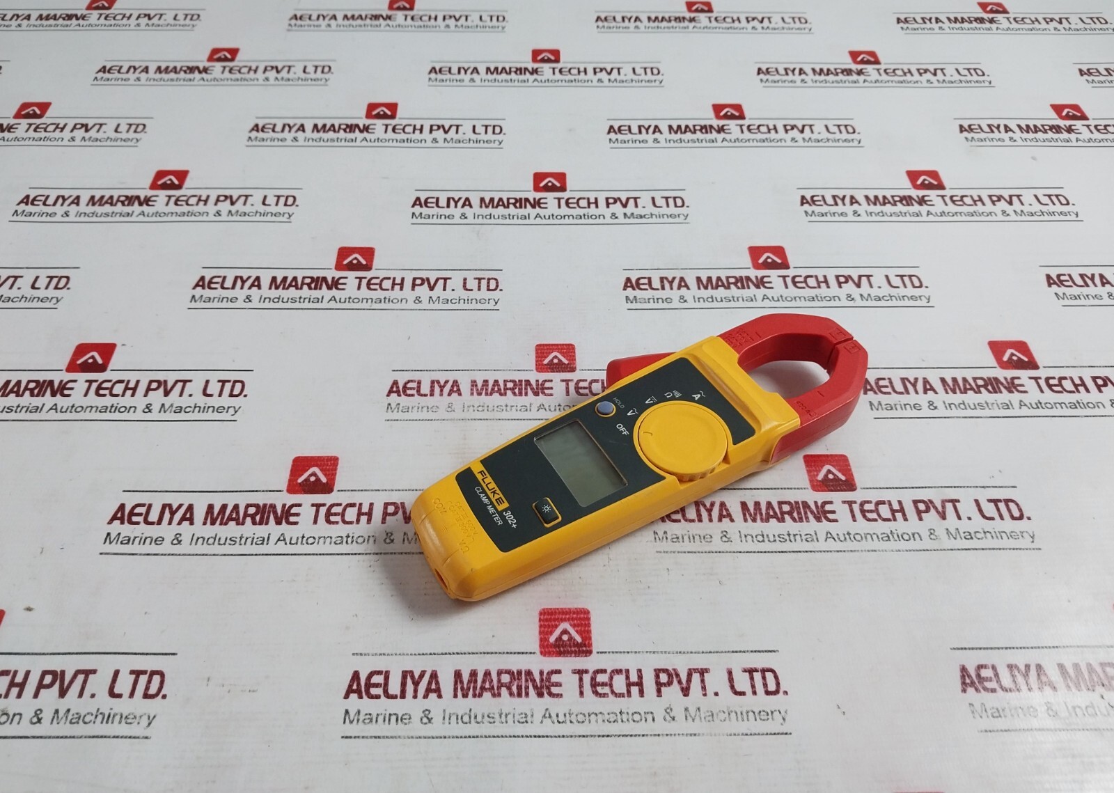 FLUKE 302+ Digital Clamp Meter IEC LR03 400A