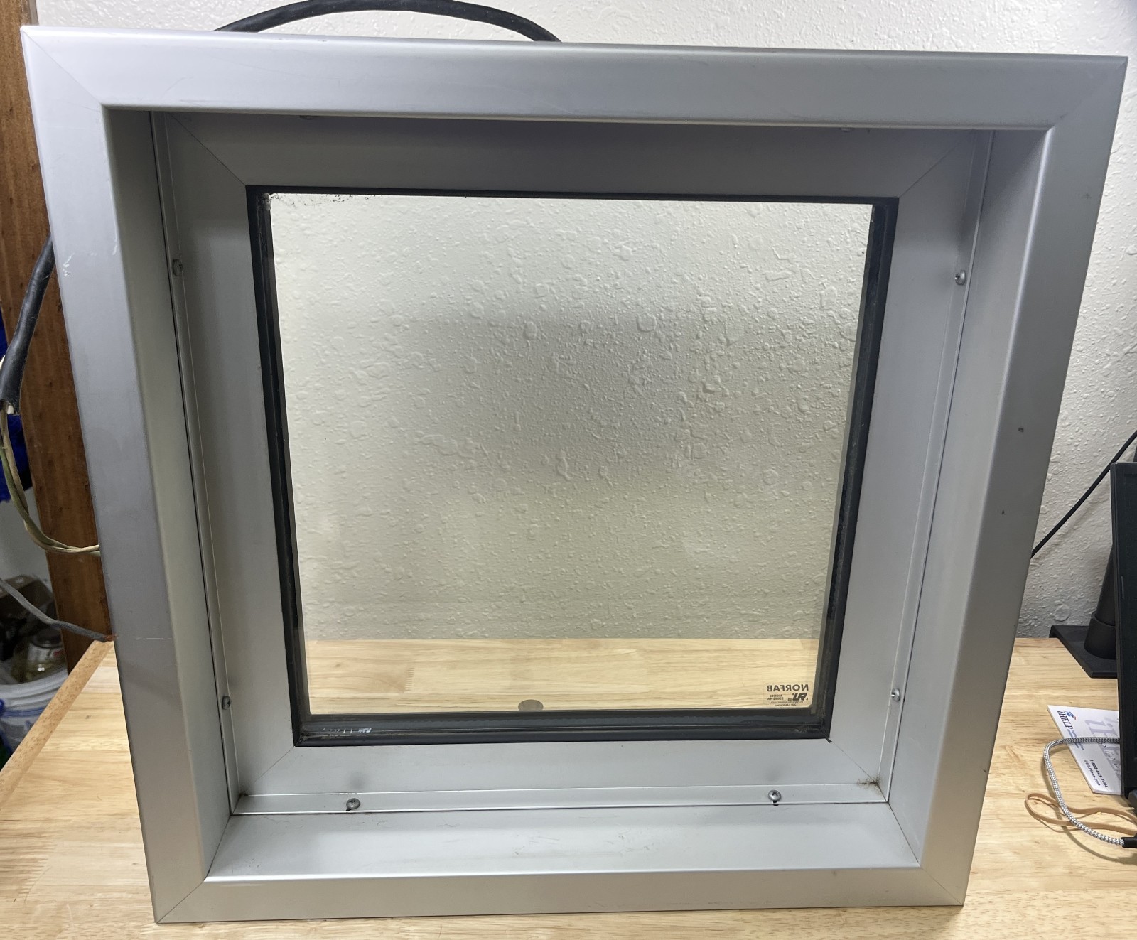 Walk-in Freezer Cooler – Norfab Vu-Port Insulated Window – 14″ x 14″ – 55082-4A