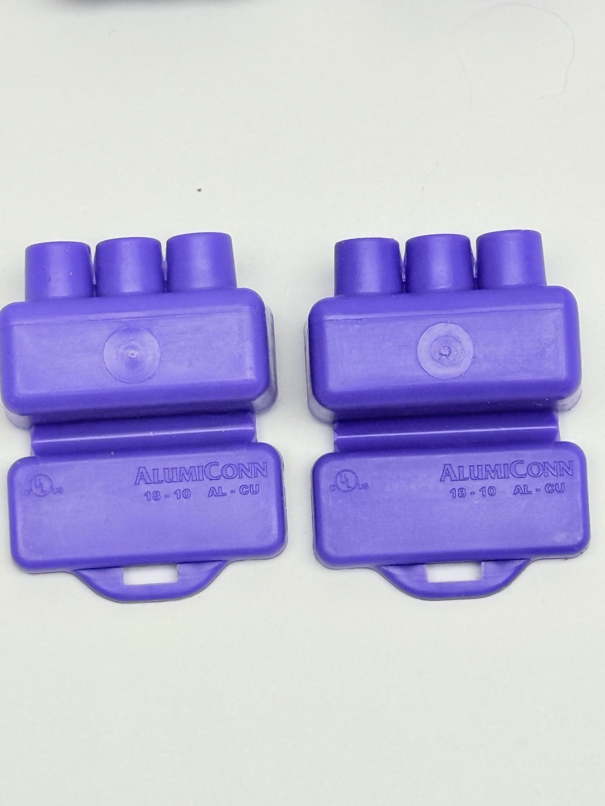 LOT OF 10, ALUMICONN 95145 WIRE CONNECTORS 3-PORT, 18-10, AL-CU