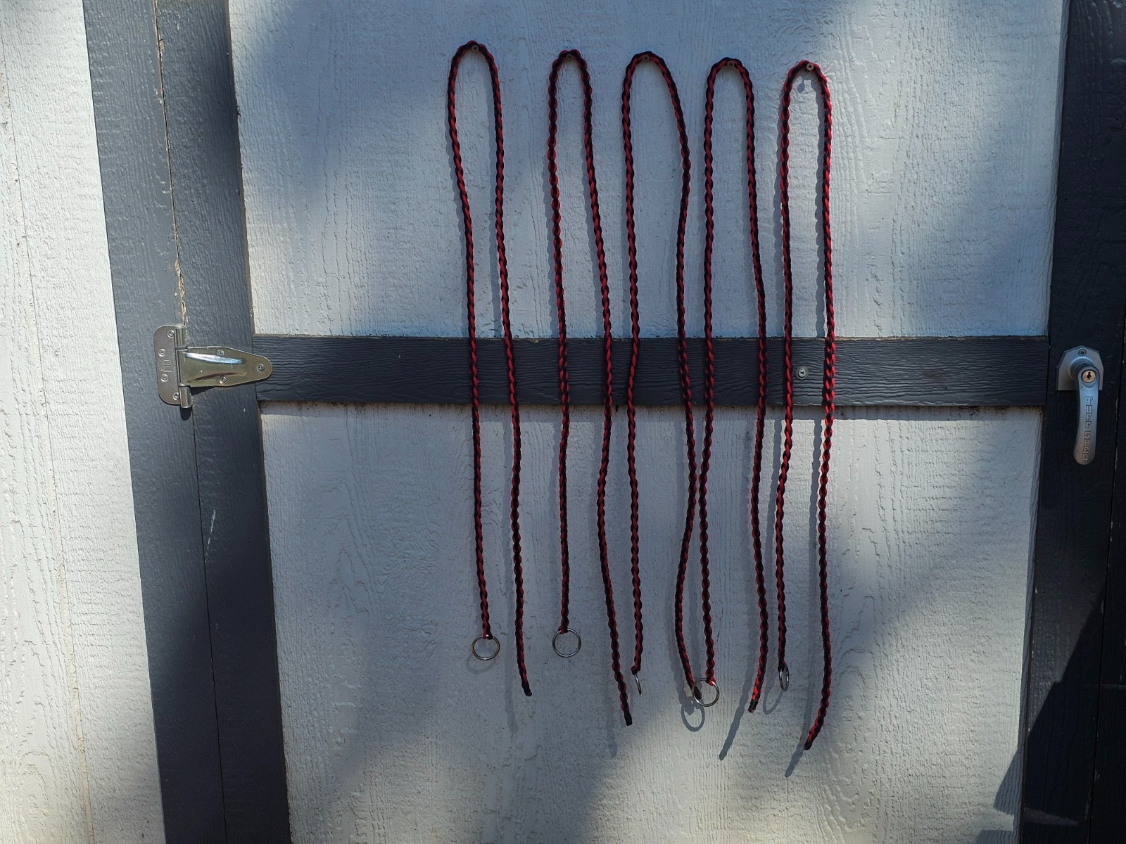 Set of 5 Paracord Piggin Strings Tie Strings Western Ranch Work Rope Black/Red