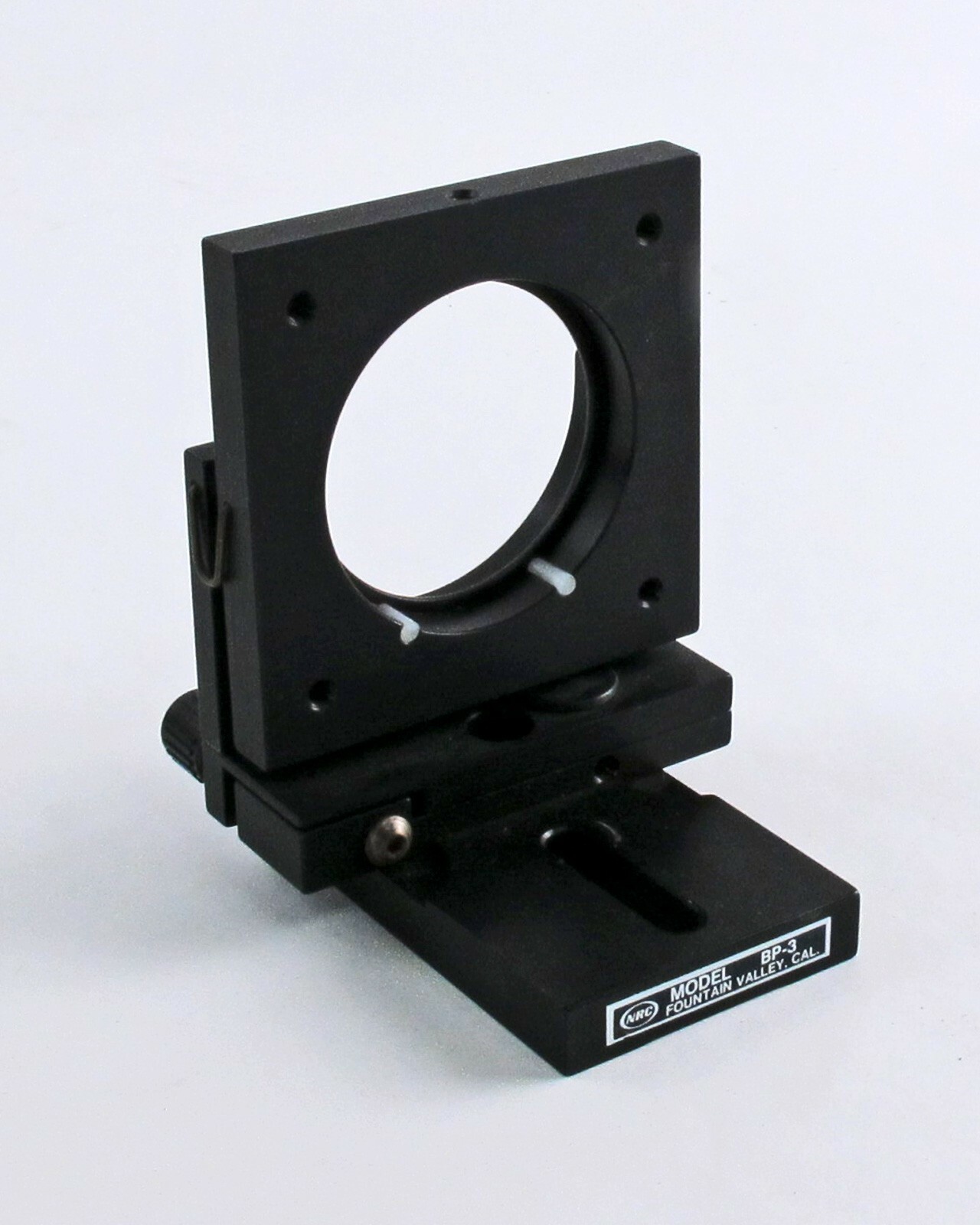 NRC / Newport GM-2 Gimble Mount 2-Axis for 2″ Mirrors on BP-3