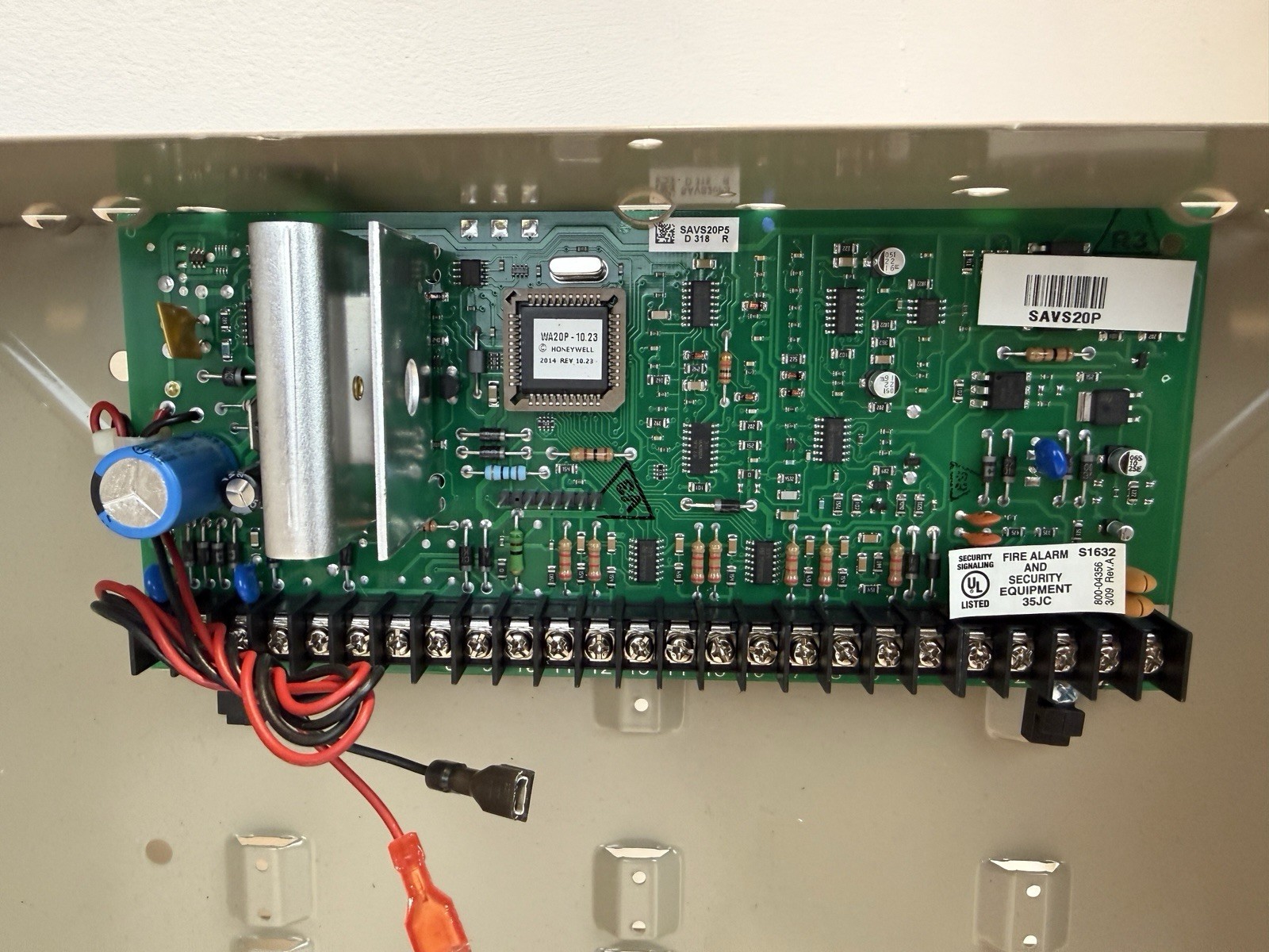 Honeywell ADEMCO VISTA-20P Alarm Control Panel Board w/ Metal Cabinet Enclosure