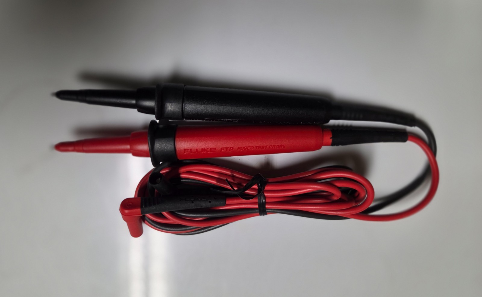 Fluke Ftpl-1 Fused Test Probe With Leads, Cat Iii 1000V, Cat Iv 600V, 4Mm