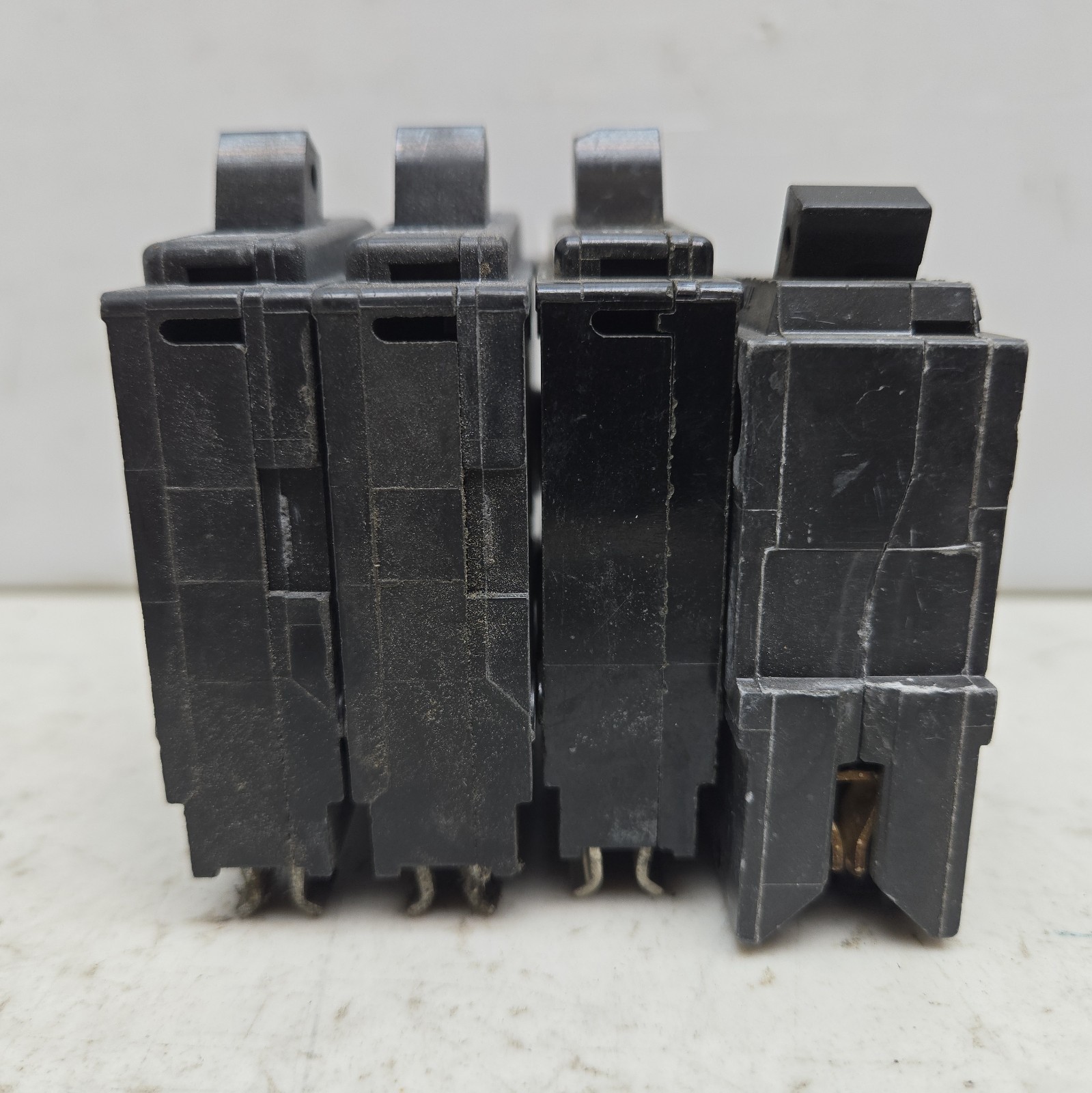Mixed Lot of 13 Single Pole Circuit Breakers 30A Eaton Cutler Hammer Square D