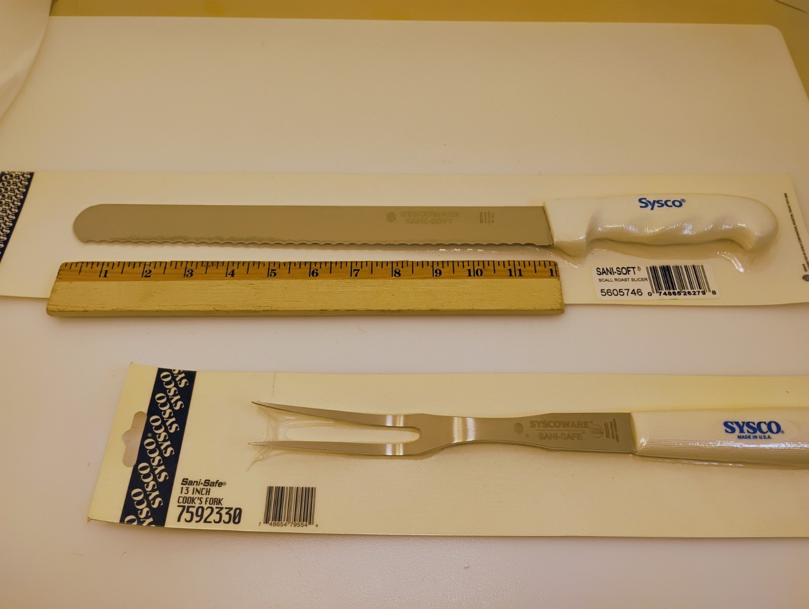 USA Carving Fork & 12-inch Scalloped Roast Slicer Sem-flex Blade Knife Stainless