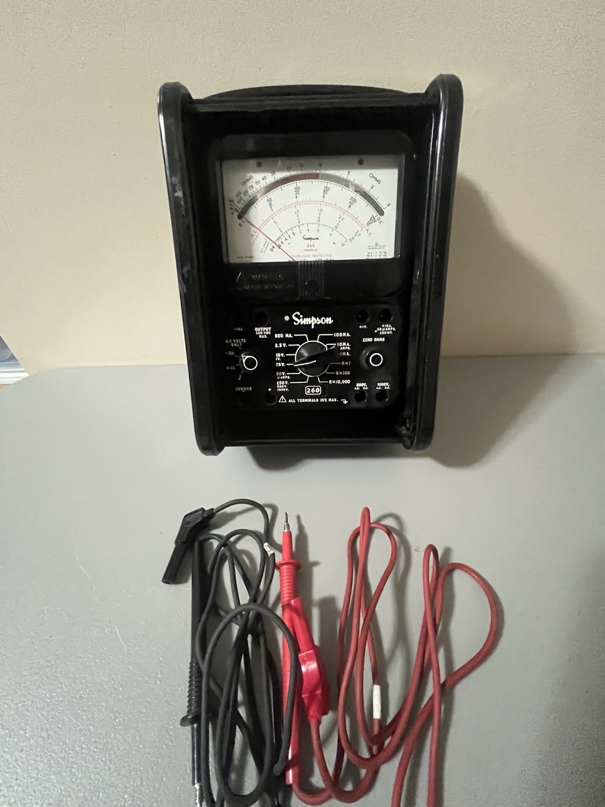 Simpson 260-8 Analog Multimeter Pre Owned B3