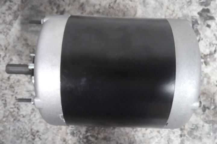 Century H718V1 1/2 HP; 1 HP 1725/1140 RPM 460VAC 3-Phase Belt Drive Motor
