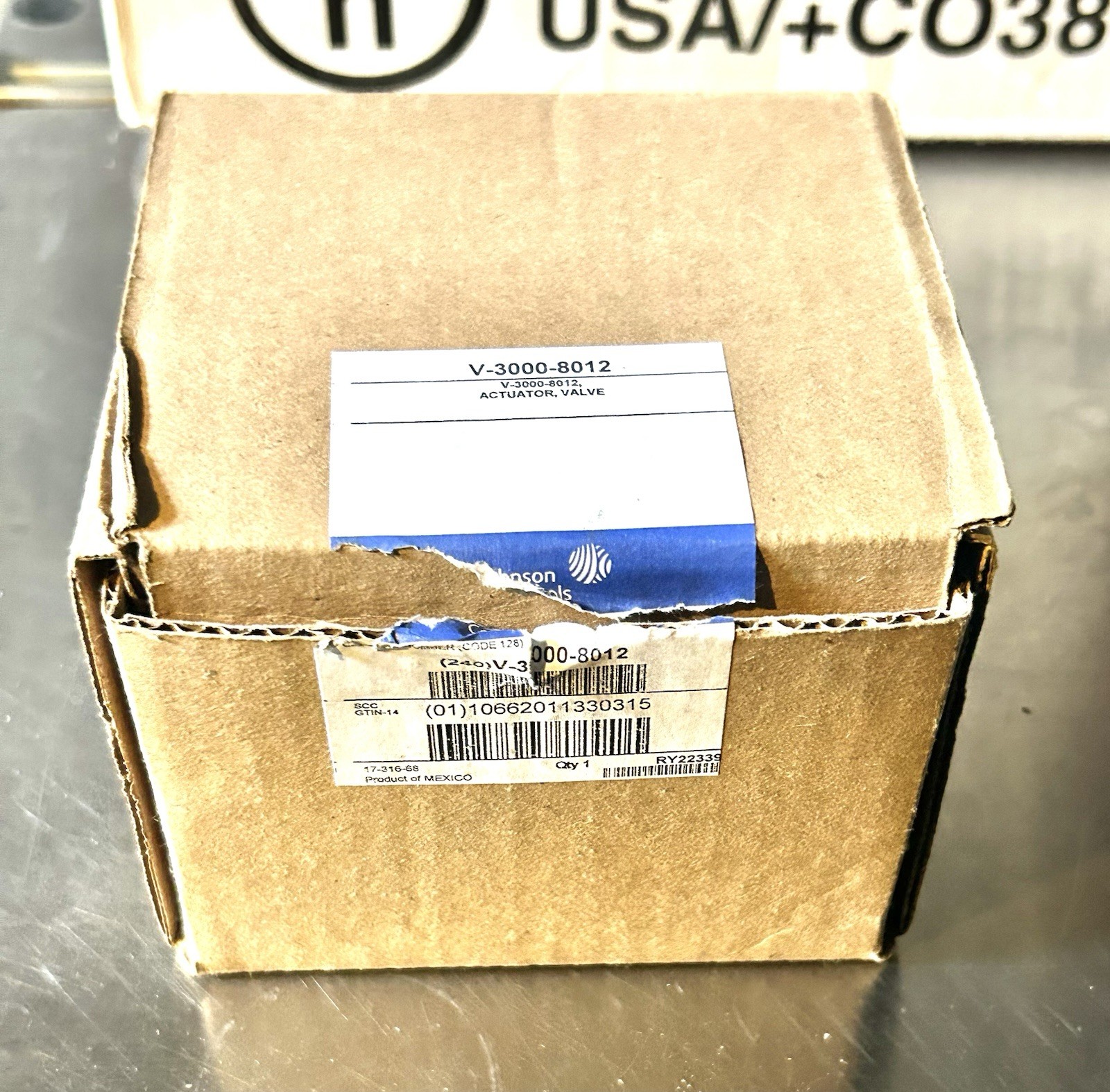 Johnson Controls V-3000-8012 Pneumatic Diaphragm Valve Actuator NEW