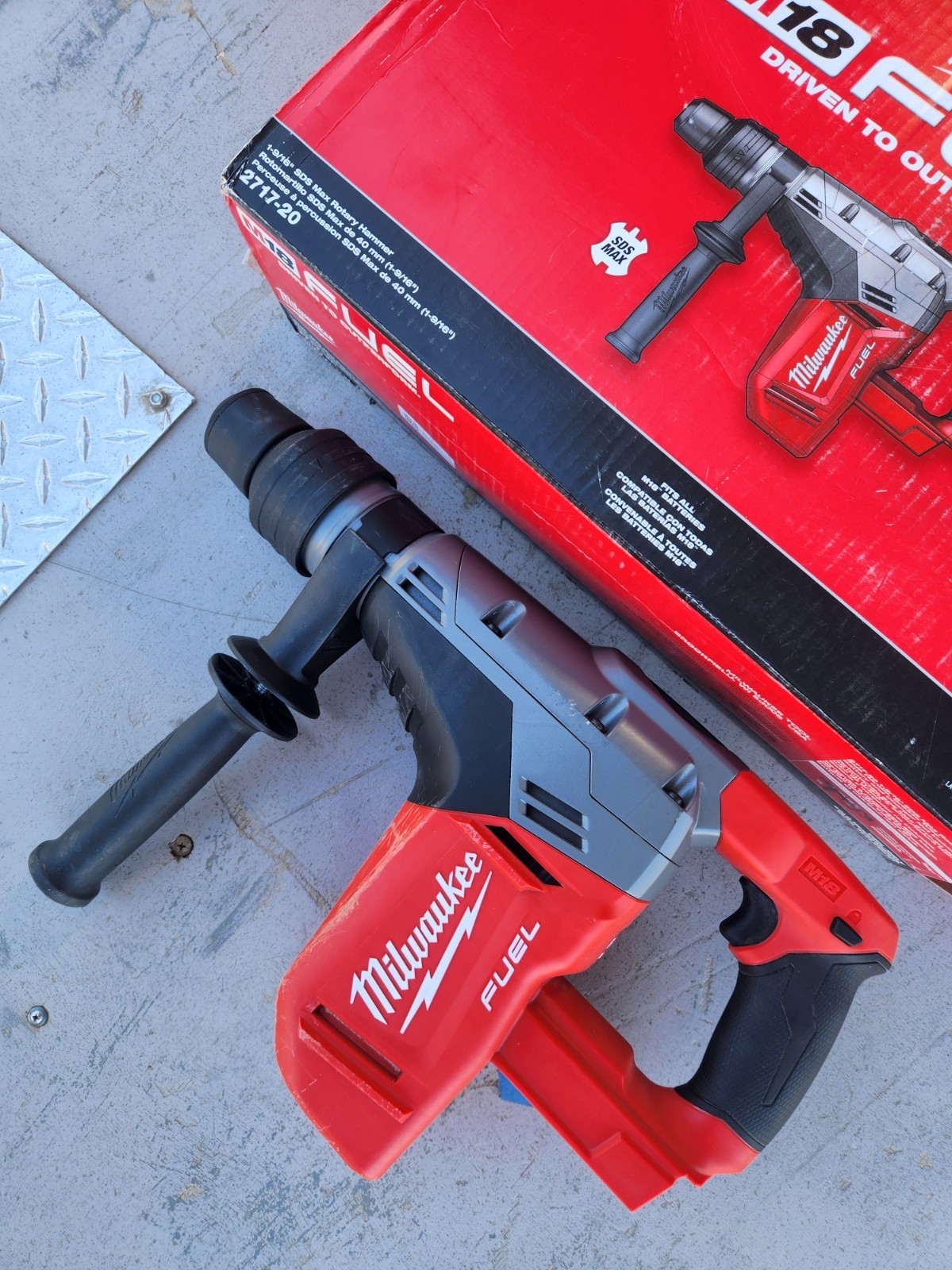 Milwaukee 2717-20 M18 FUEL 1-9/16″ SDS Max Rotary Hammer Fast Shipping