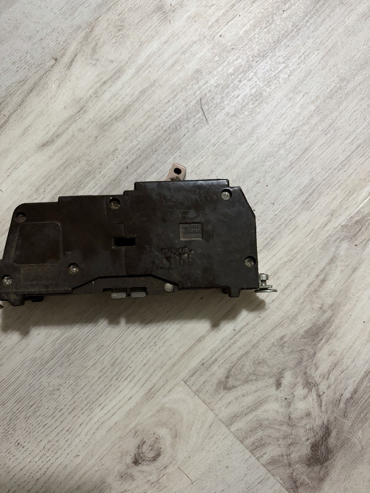 Cutler Hammer Main 100 Amp Breaker 120 V/240 V Ch2100