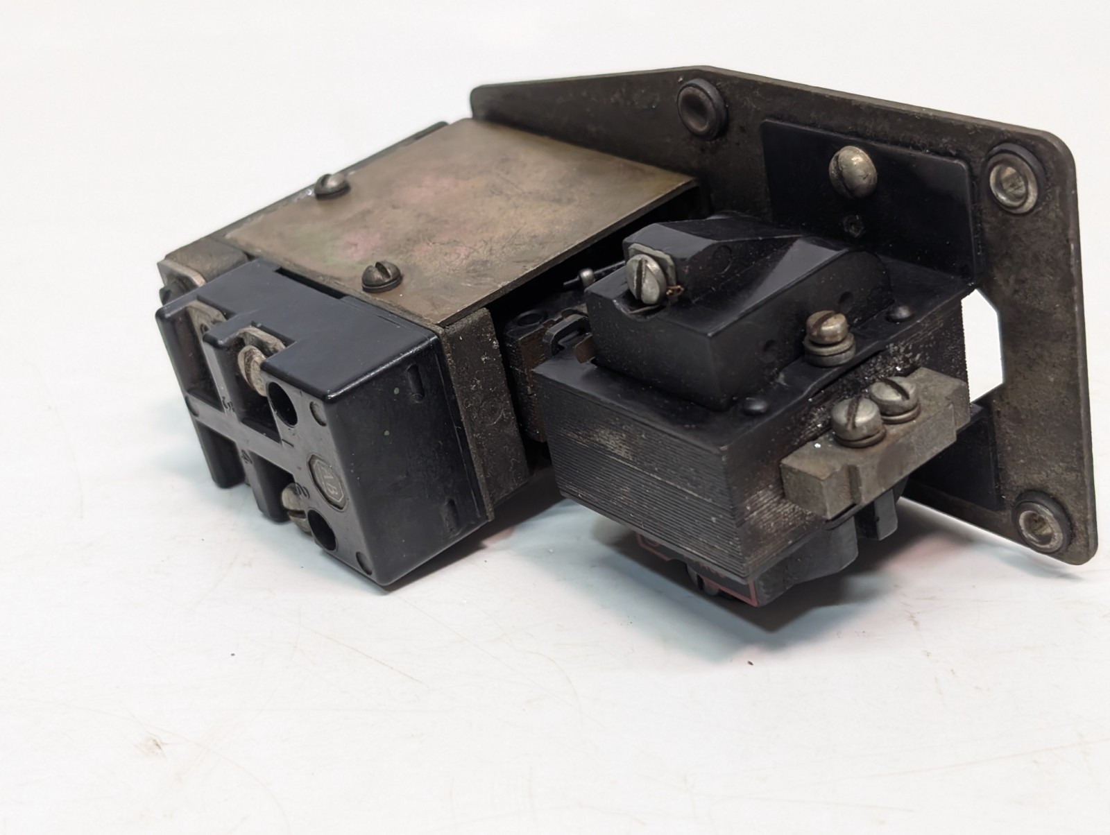 Allen-Bradley 849A-Z0D25 Pilot (Heavy) Duty Timer Relay Assembly with 120V Coil
