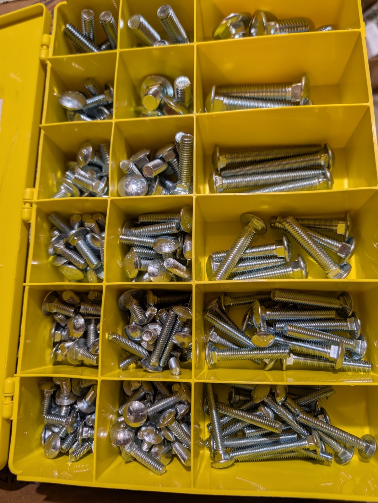 Grade 5 Carriage Bolt Kit 1/4″x3/4 to 5/8″x1-1/2″