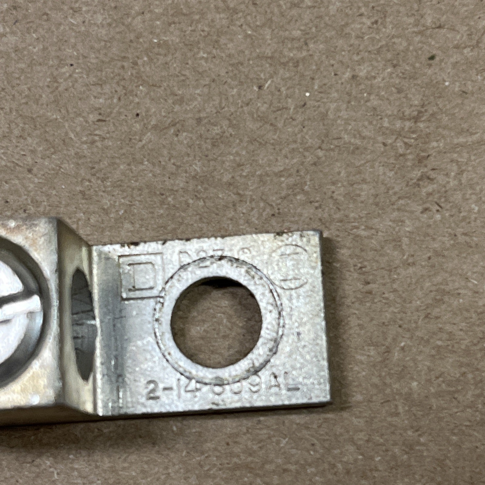 (Lot of 2) SQ-D Ilsco D2710 Mechanical Box Lug 2-14AWG CU9AL, 1/4″ Hole Square D