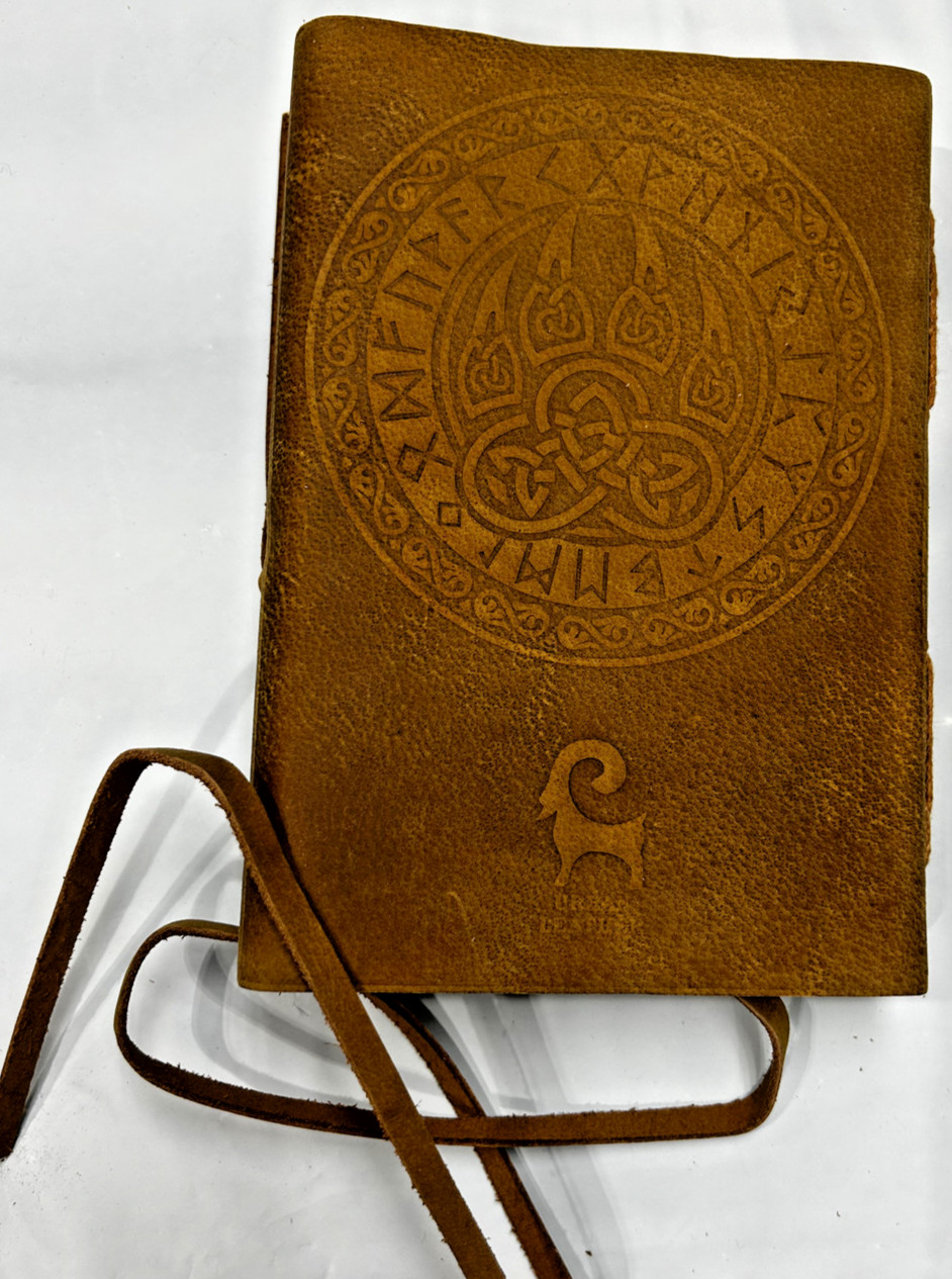 Handmade Genuine Leather Bound Journal Notebook Howling Wolf Matt Paper 110-Page