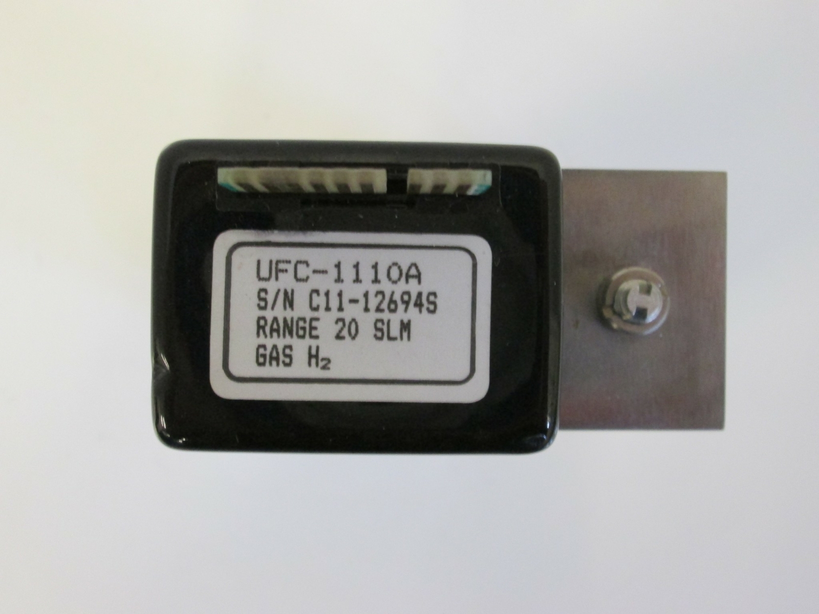 Unit UFC-1110A Mass Flow Controller MFC, H2, 20 SLM, 1/4″ Male