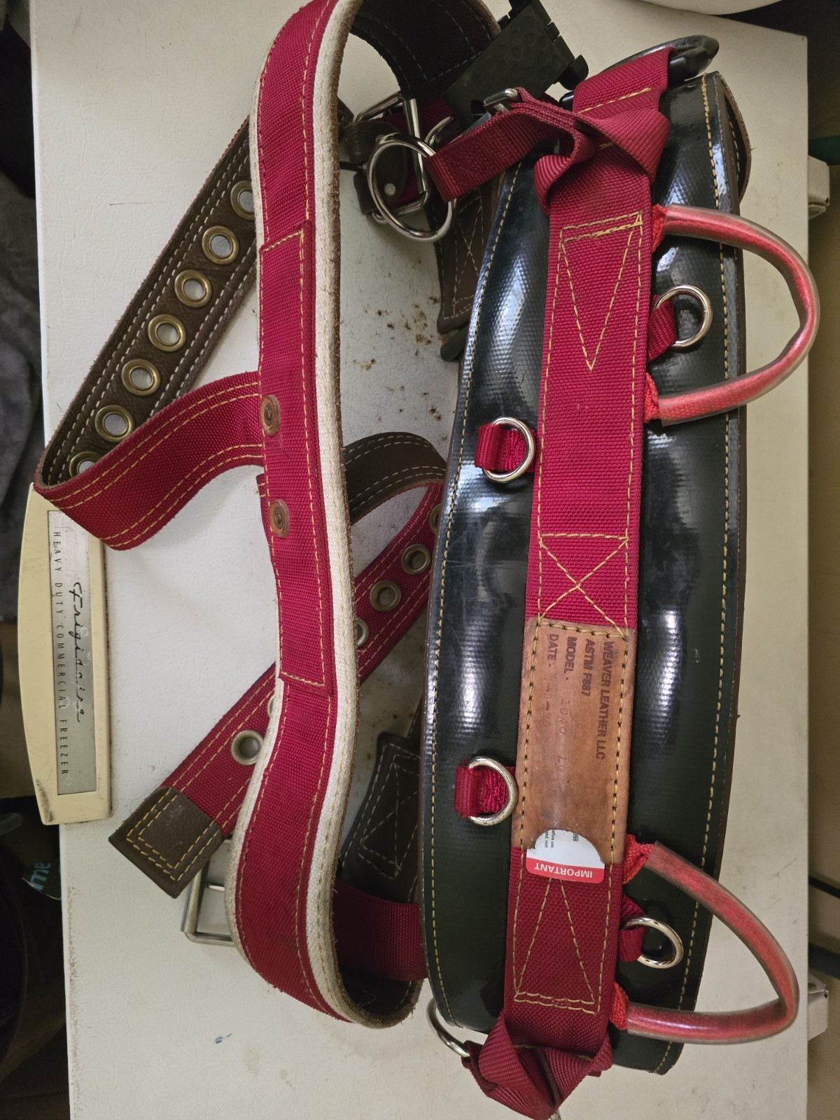 Weaver Leather LLC. Sling Saddle Belt ASTM F887 Model 1040 Size LG