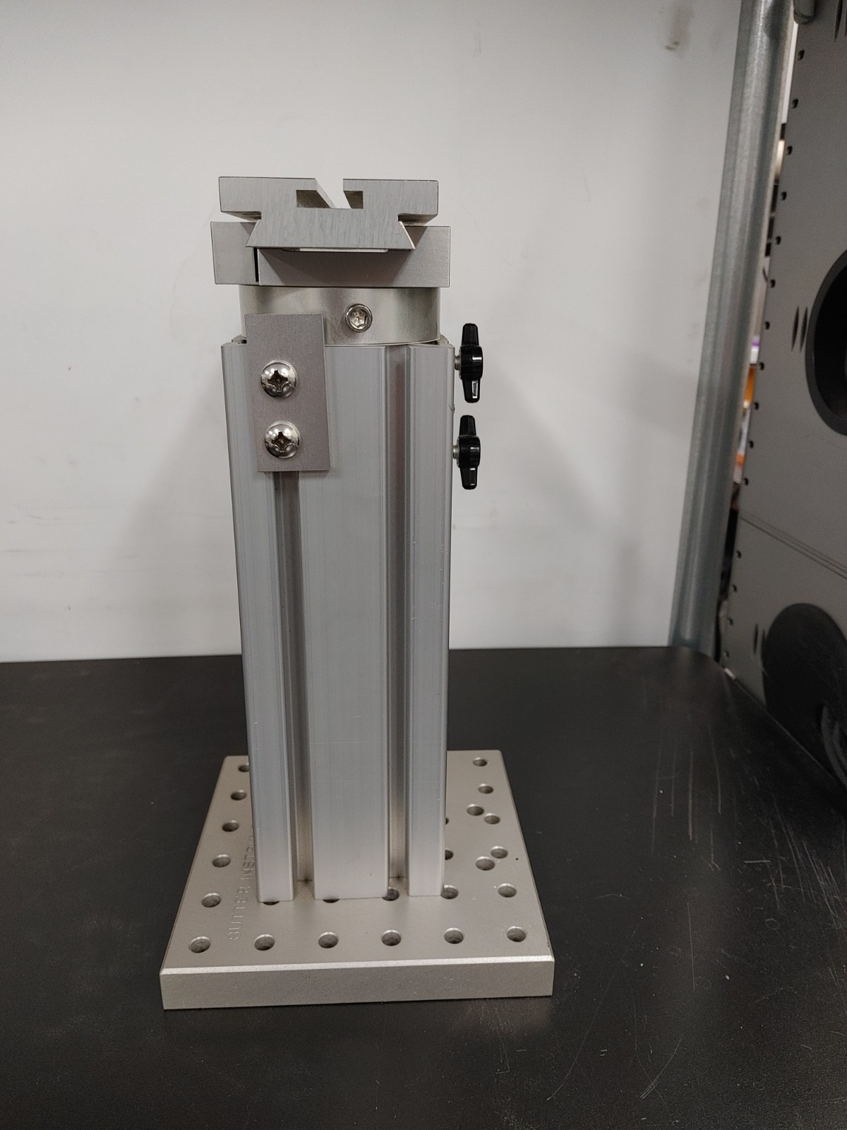 SUTTER INSTRUMENTS X700100 XY Translator Micromanipulator Stand