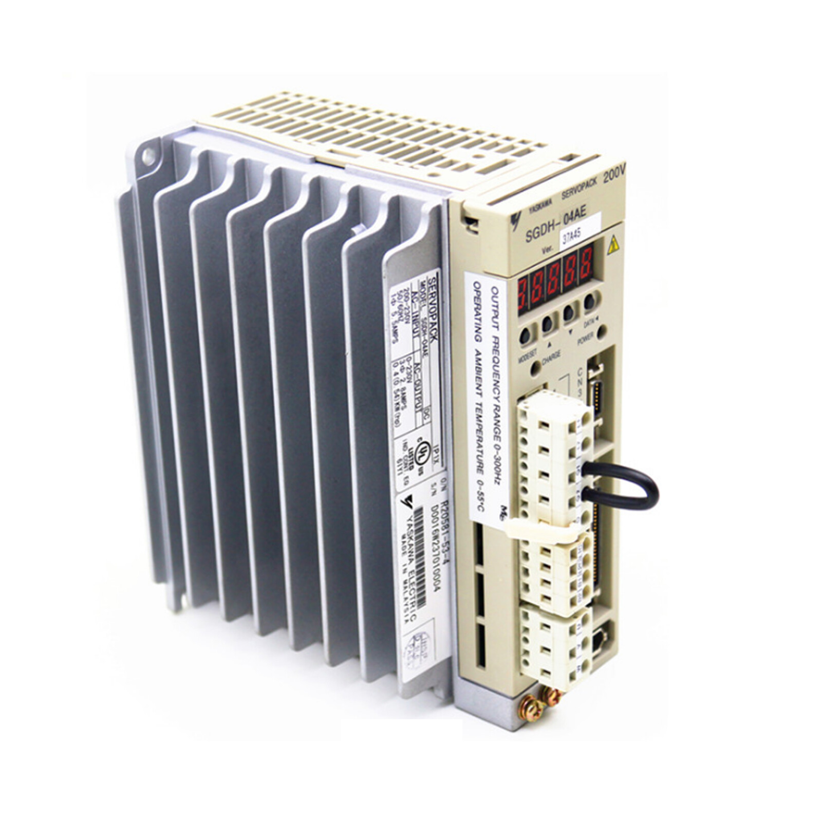 New In Box YASKAWA SGDH-04AE Servo Drive