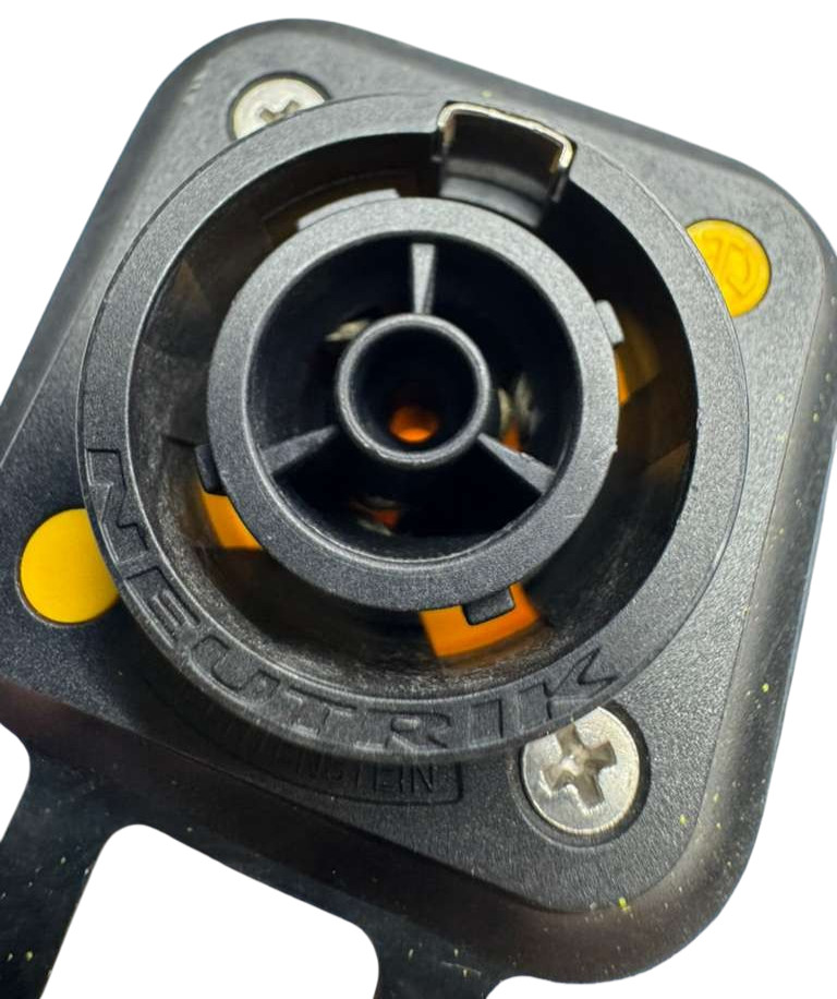 Neutrik NAC3FPX Liechtenstein Powercon Locking Power Connector, 20/250~