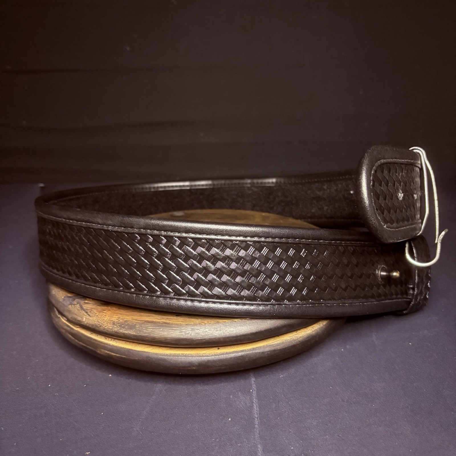 Bianchi Duty Belt Size 34″ AccuMold 7960 w/Keyring Holder Basketweave Leather
