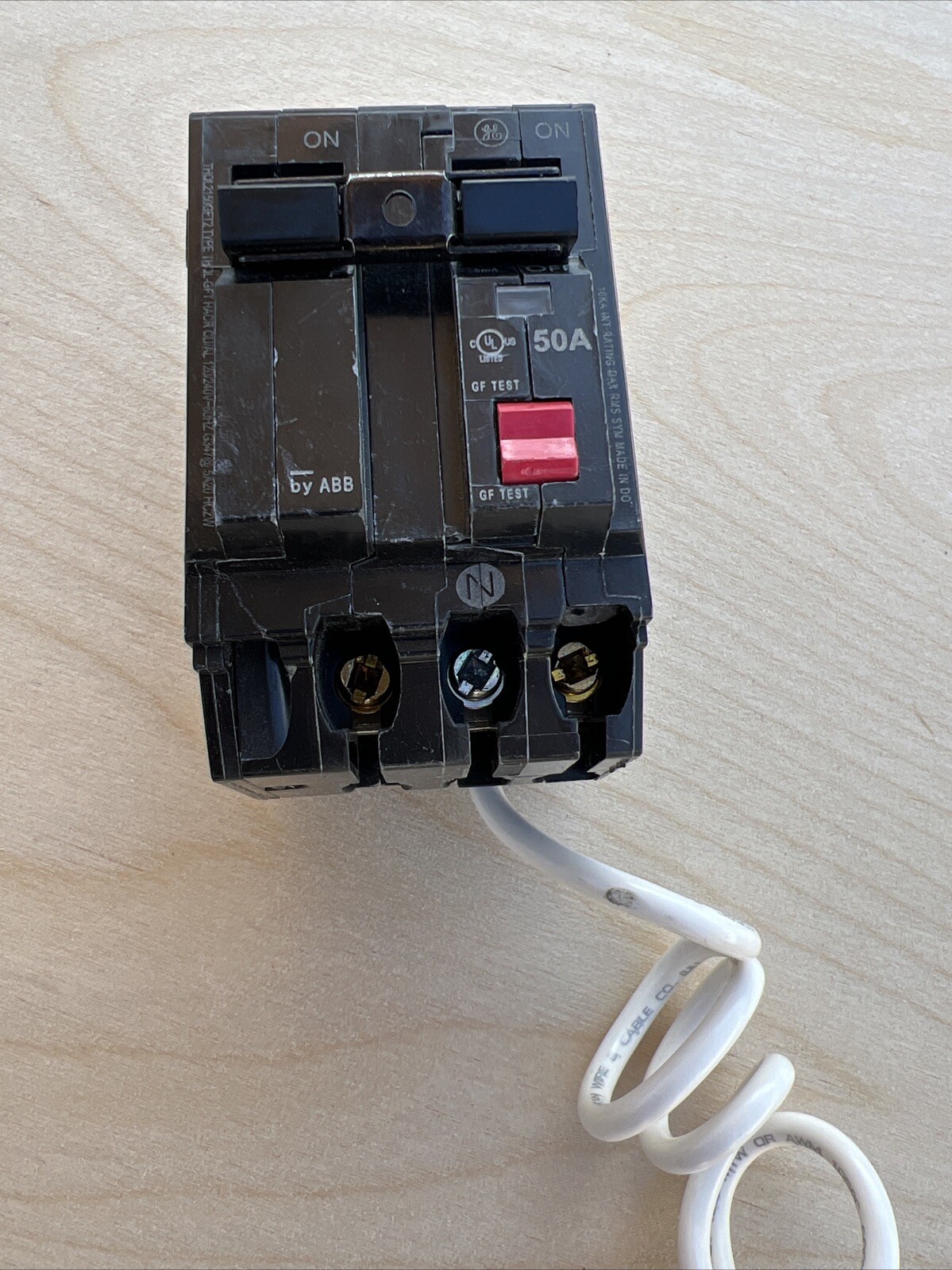 GE Ground Fault Circuit Interrupter 50A 120/240 VAC THQL2150GFT2