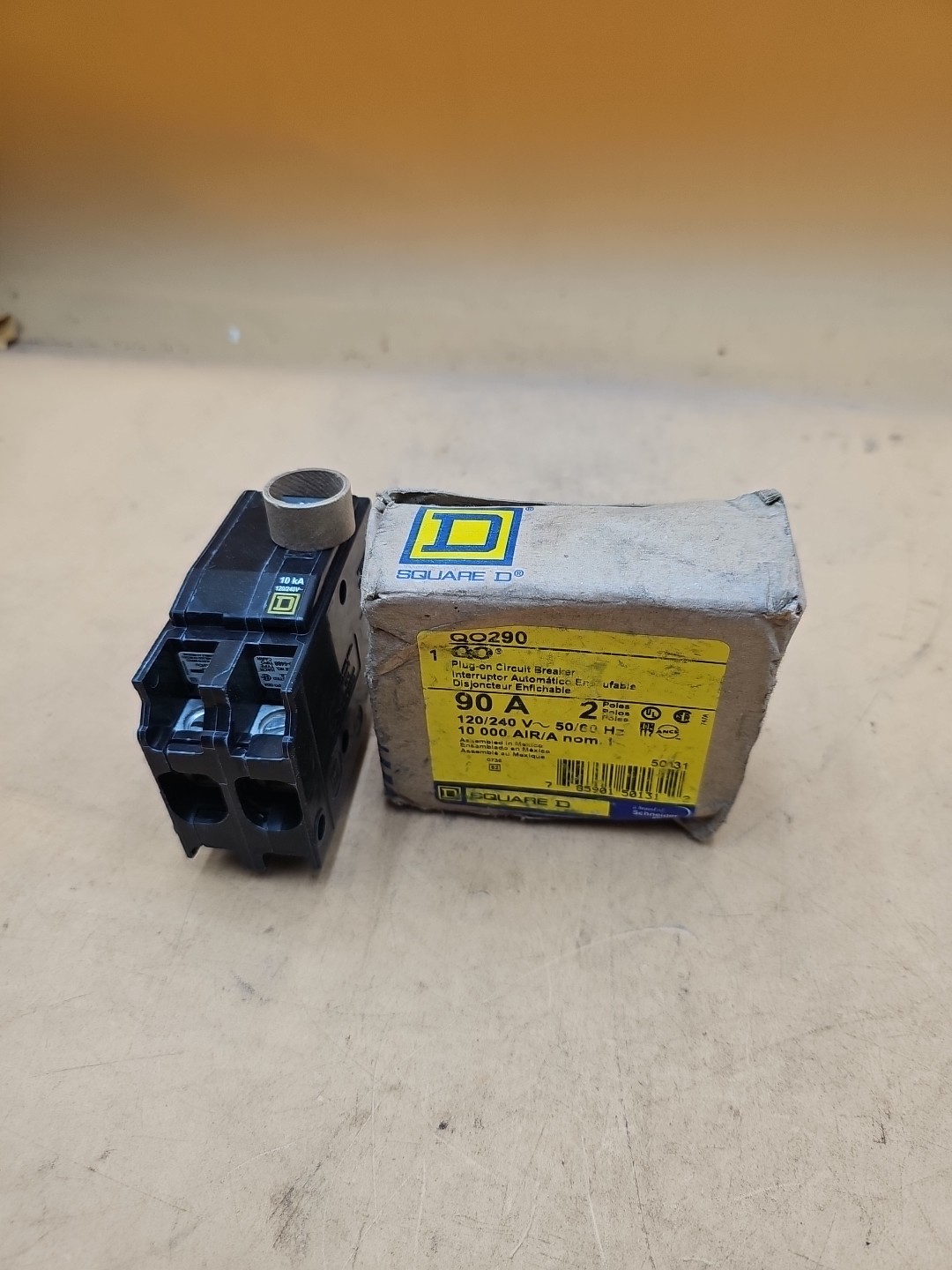 Square D QO290 2 Pole 90 Amp Type QO Plug-On Circuit Breaker