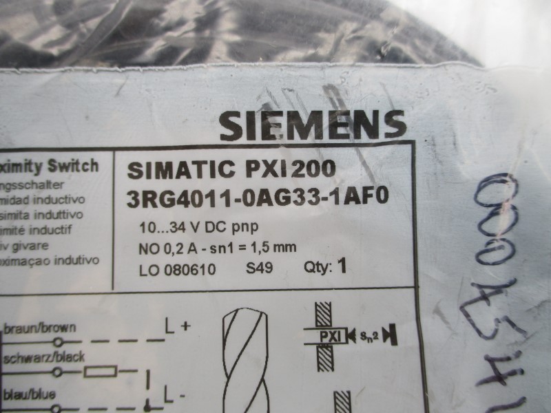 SIEMENS 3RG4011-0AG33-1AF0 10-34VDC 0.2A NSMP