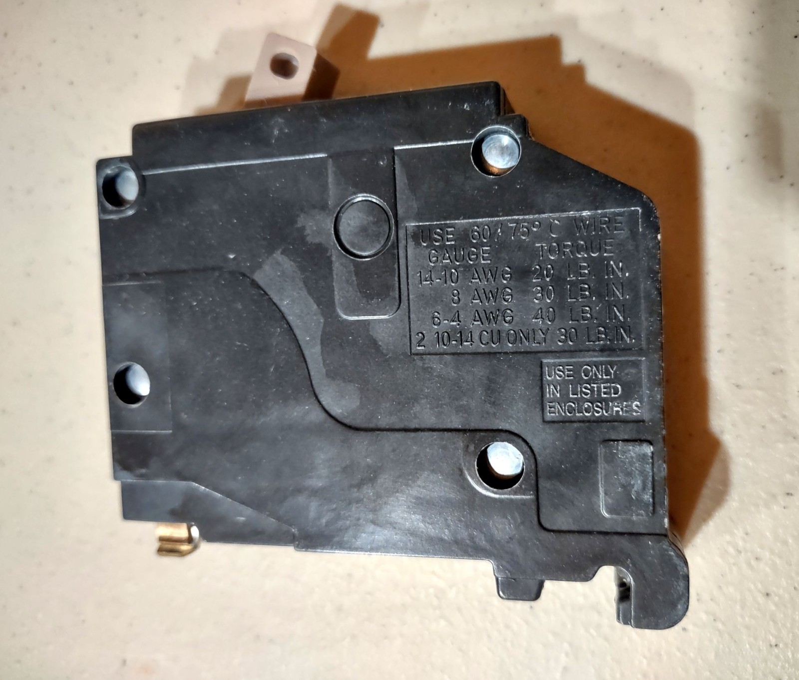 NEW – Set of 2 Eaton CHF120 20A Plug On Trip Indicator 1-Pole Circuit Breaker