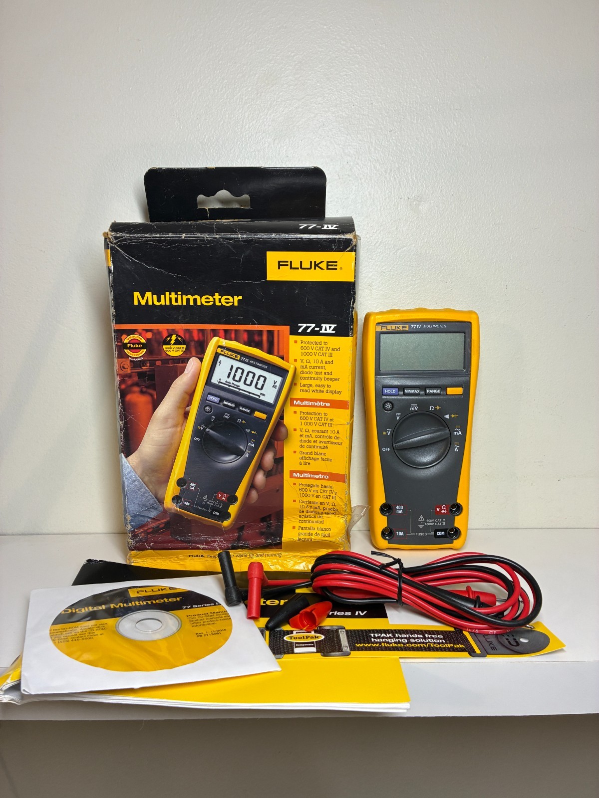 BRAND NEW Fluke 77-IV ACIDC Digital Multimeter 1000V, Auto/Manual ranging.