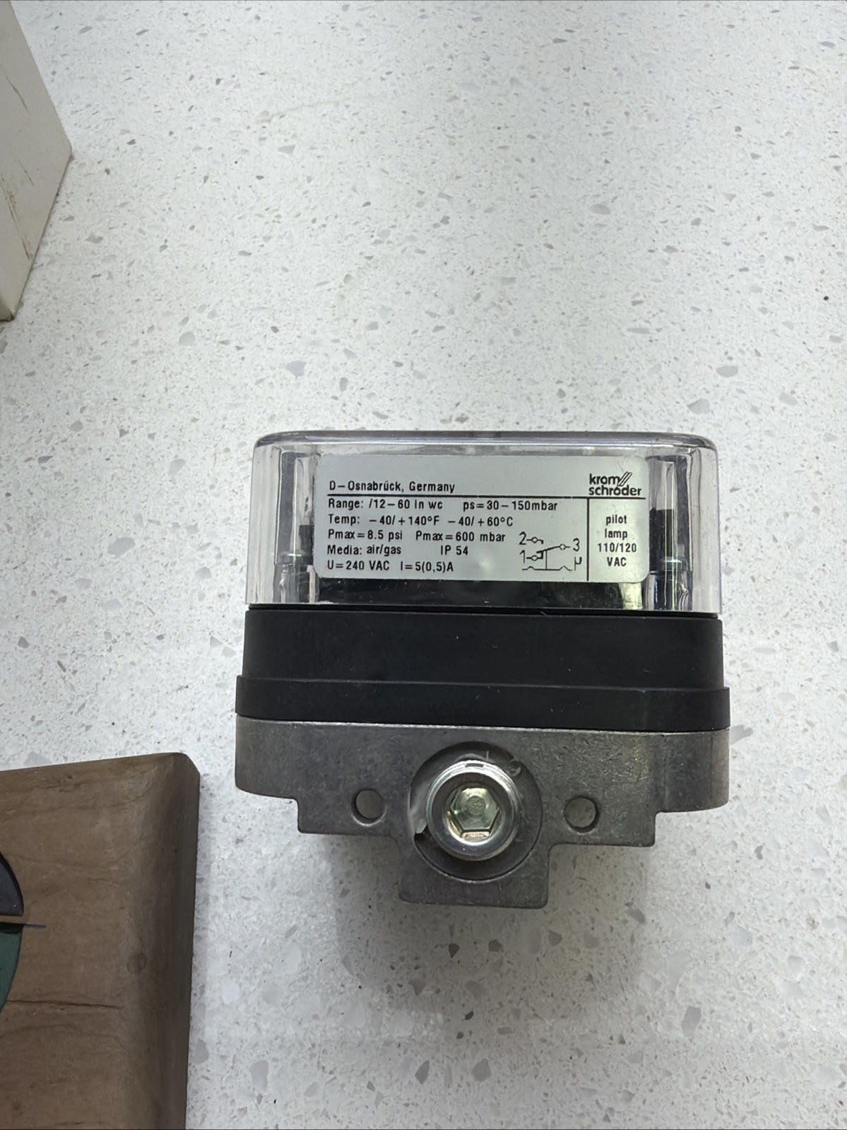 NEW Krom Schroder DG150T Gas Druckwachter Pressure Switch