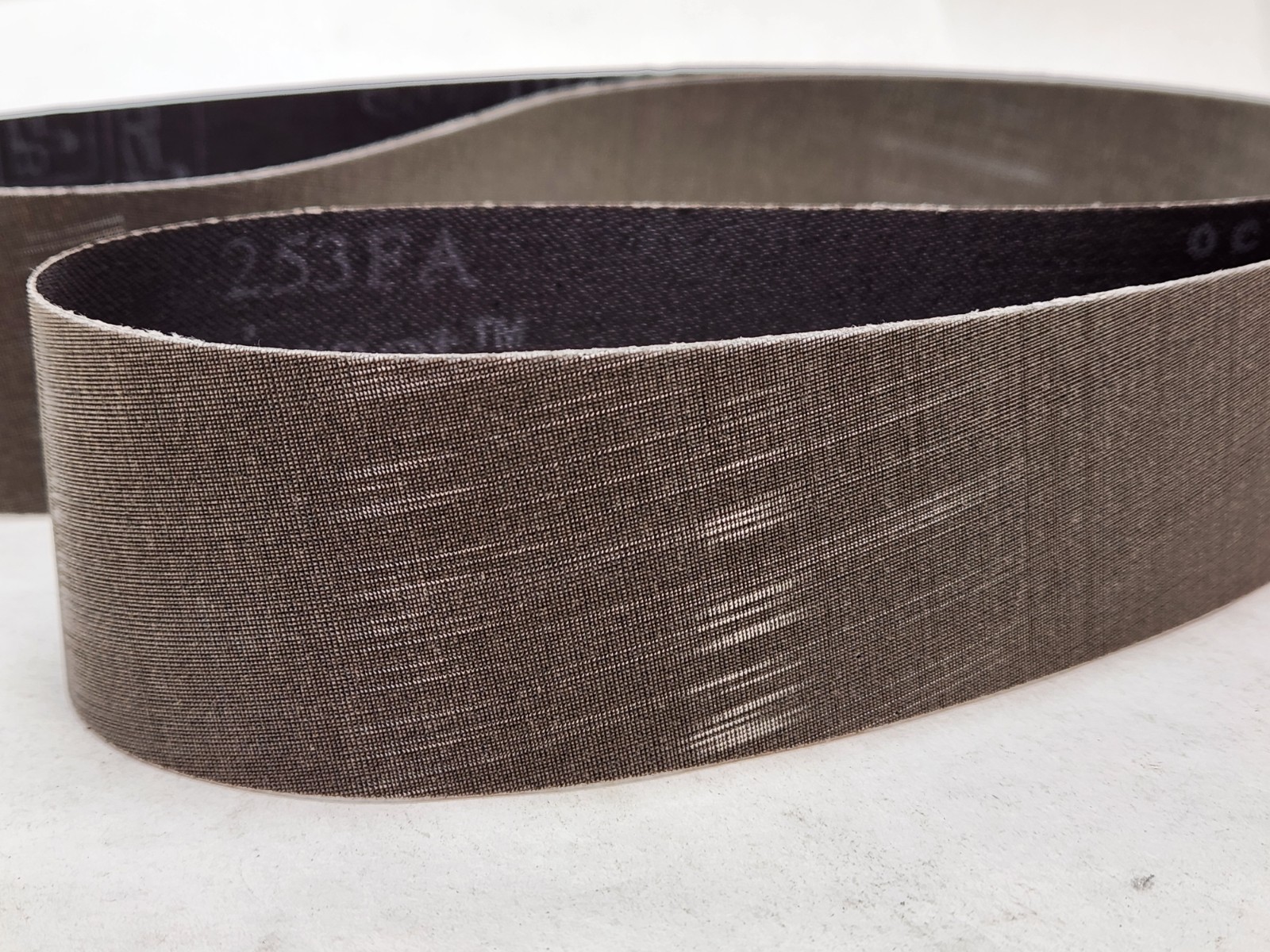 10 Belts – 3M 253FA Trizact Sanding Cloth Belts Grade A80 Grit, 2″ x 60″ Inch