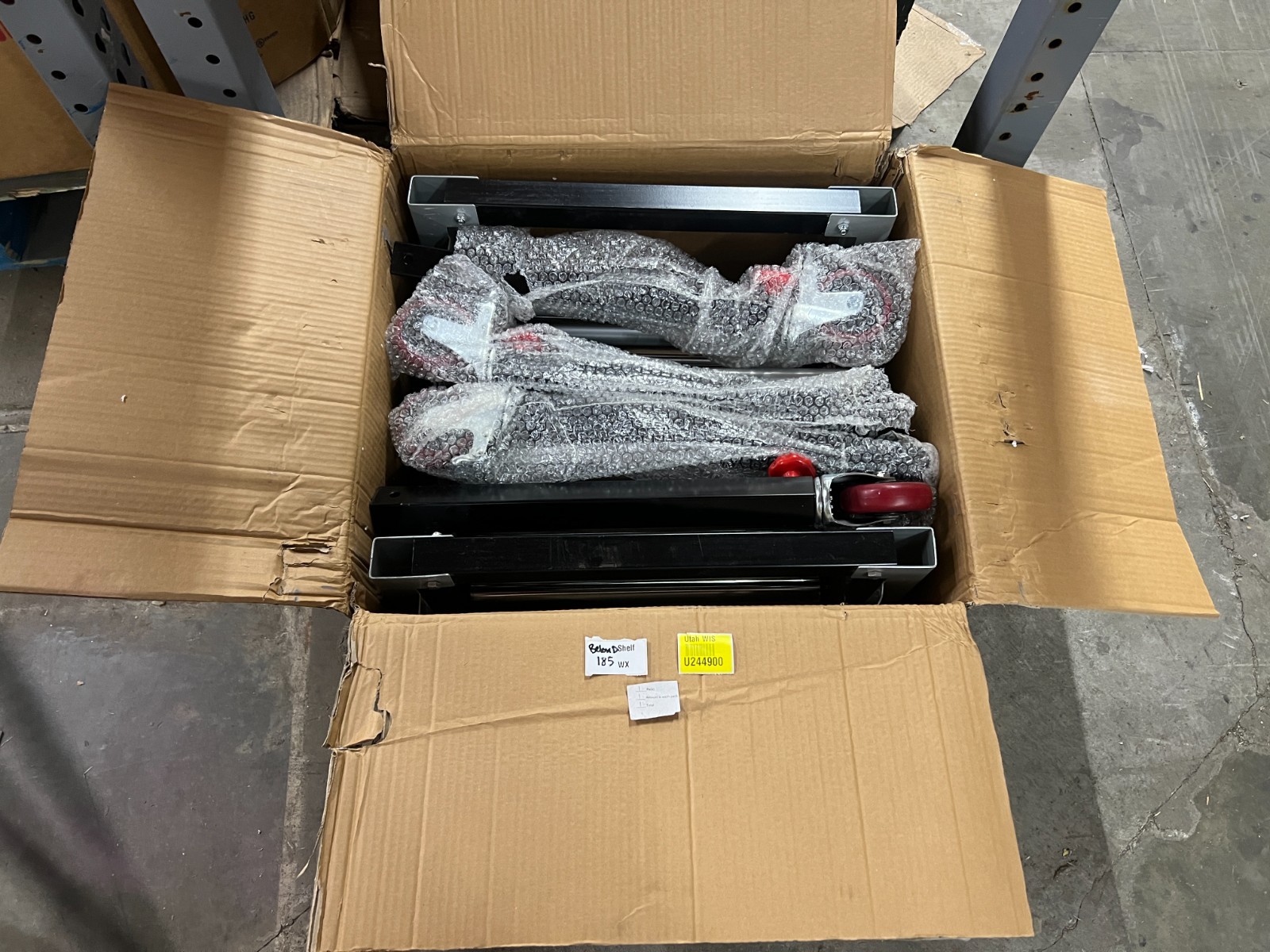 Oasis Machinery T1732 Adjustable Expandable Gravity Wheel Conveyor Table