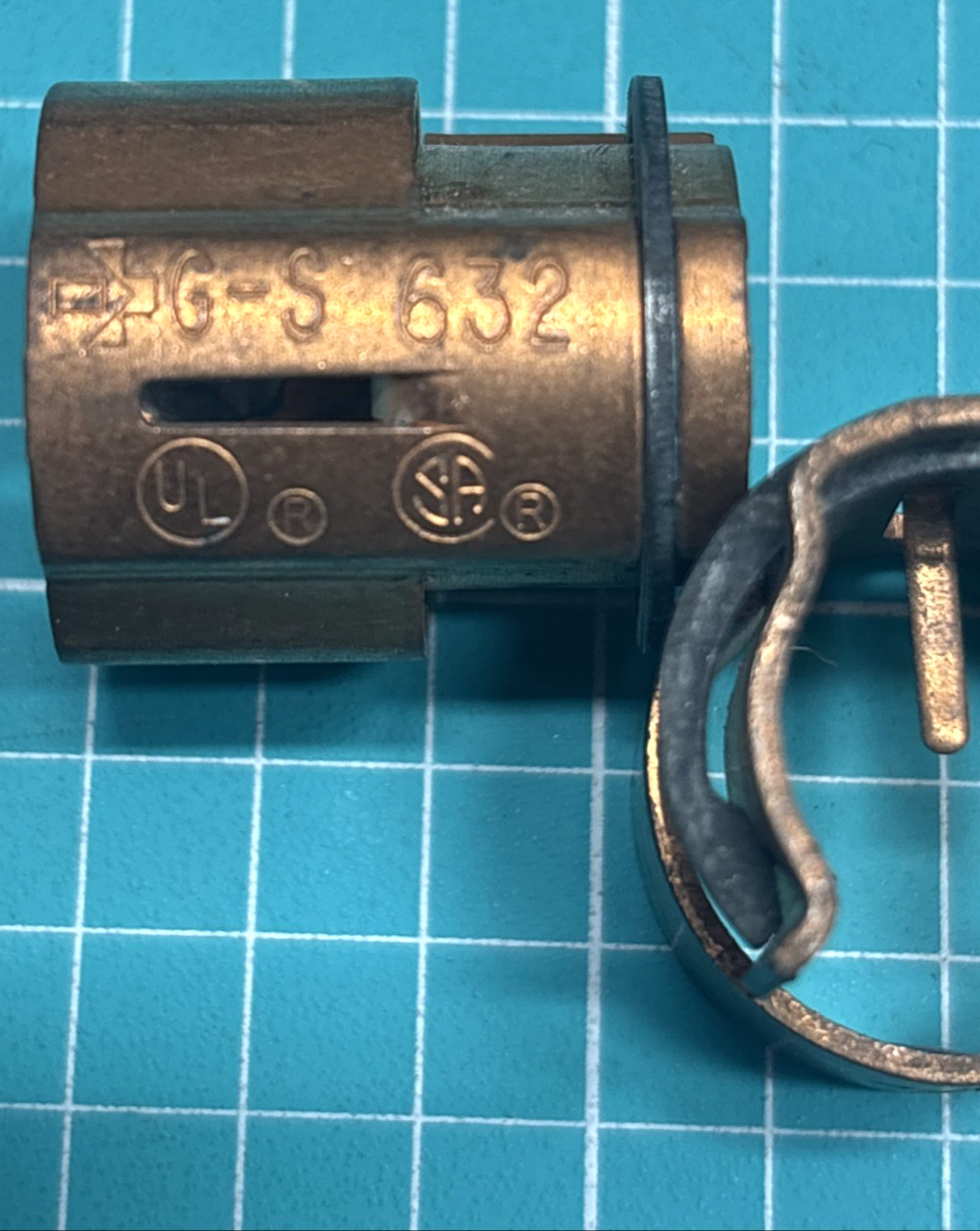 2- Gould Shawmut 632, Fuse Reducer, Adapter, 60a / 30a 250v AC / DC Free US Ship