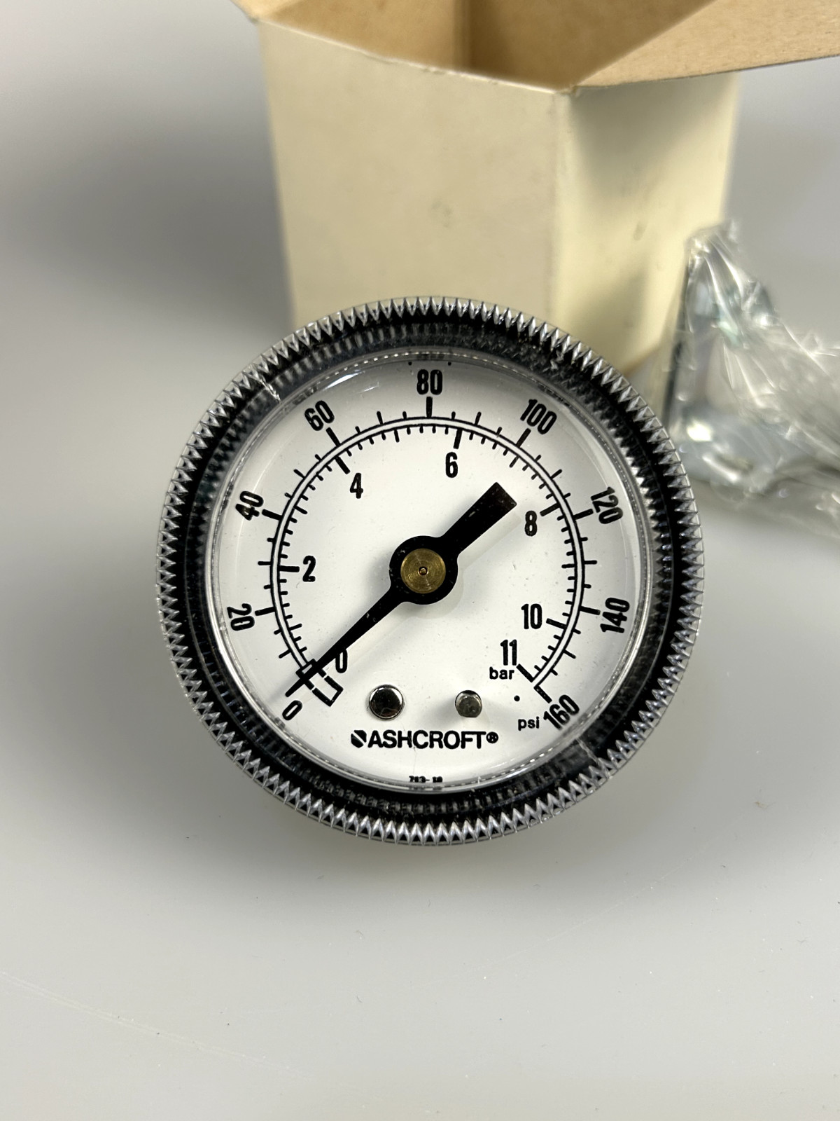 Ashcroft 20W1001TH 02B XUCZQ 160# 2in 1/4″NPT Panel Mount Pressure Gauge