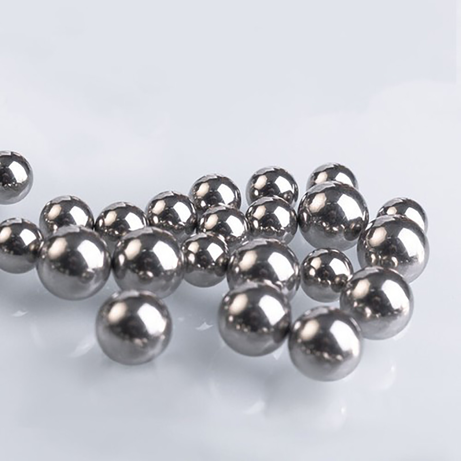 High Precision Bearing Steel Balls GCR15 Bearing Steel Solid Ball Ø30mm – 100mm